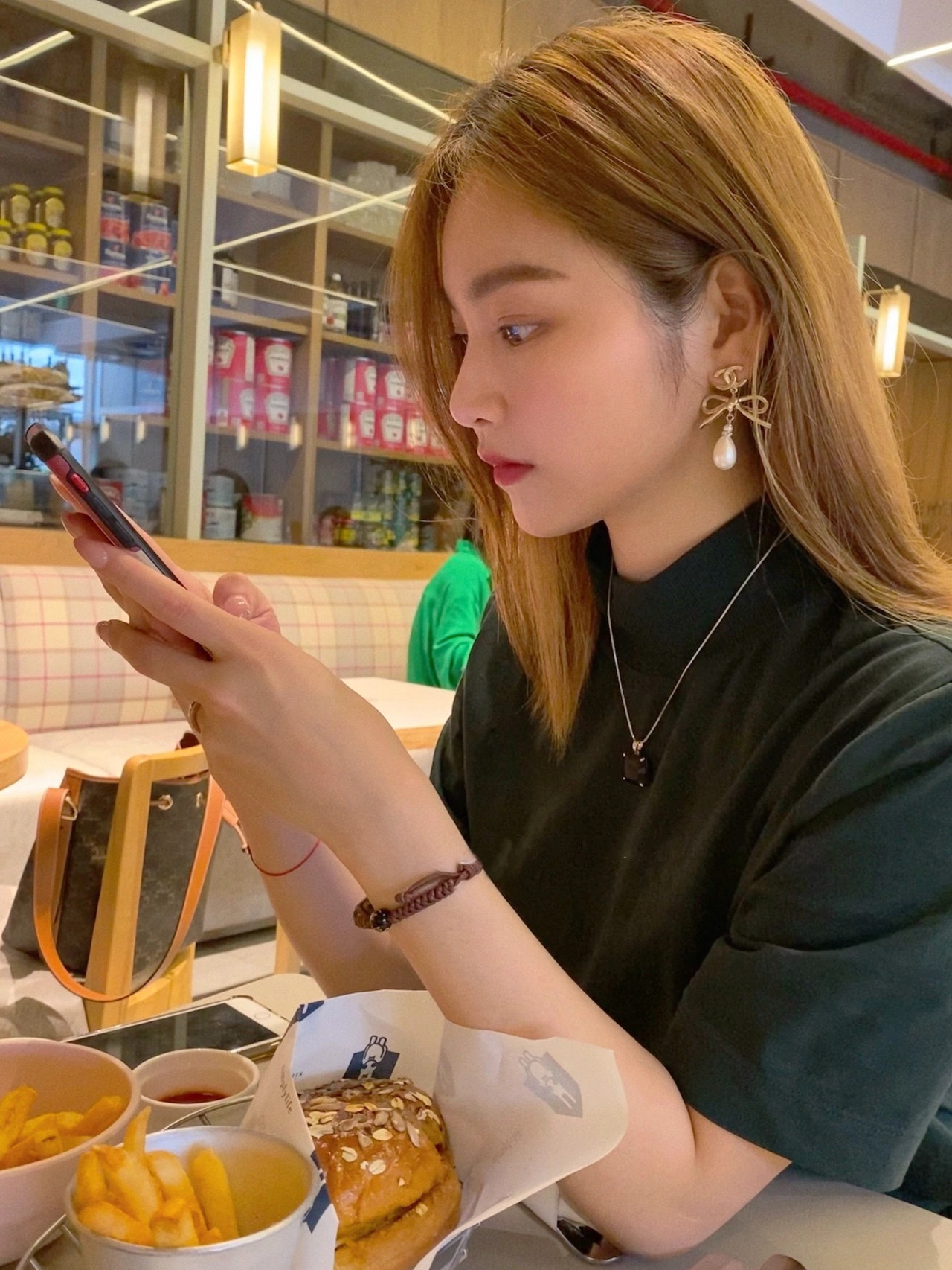 新款☑️CHANEL香奈儿 双c 蝴蝶结 珍珠 耳钉耳环