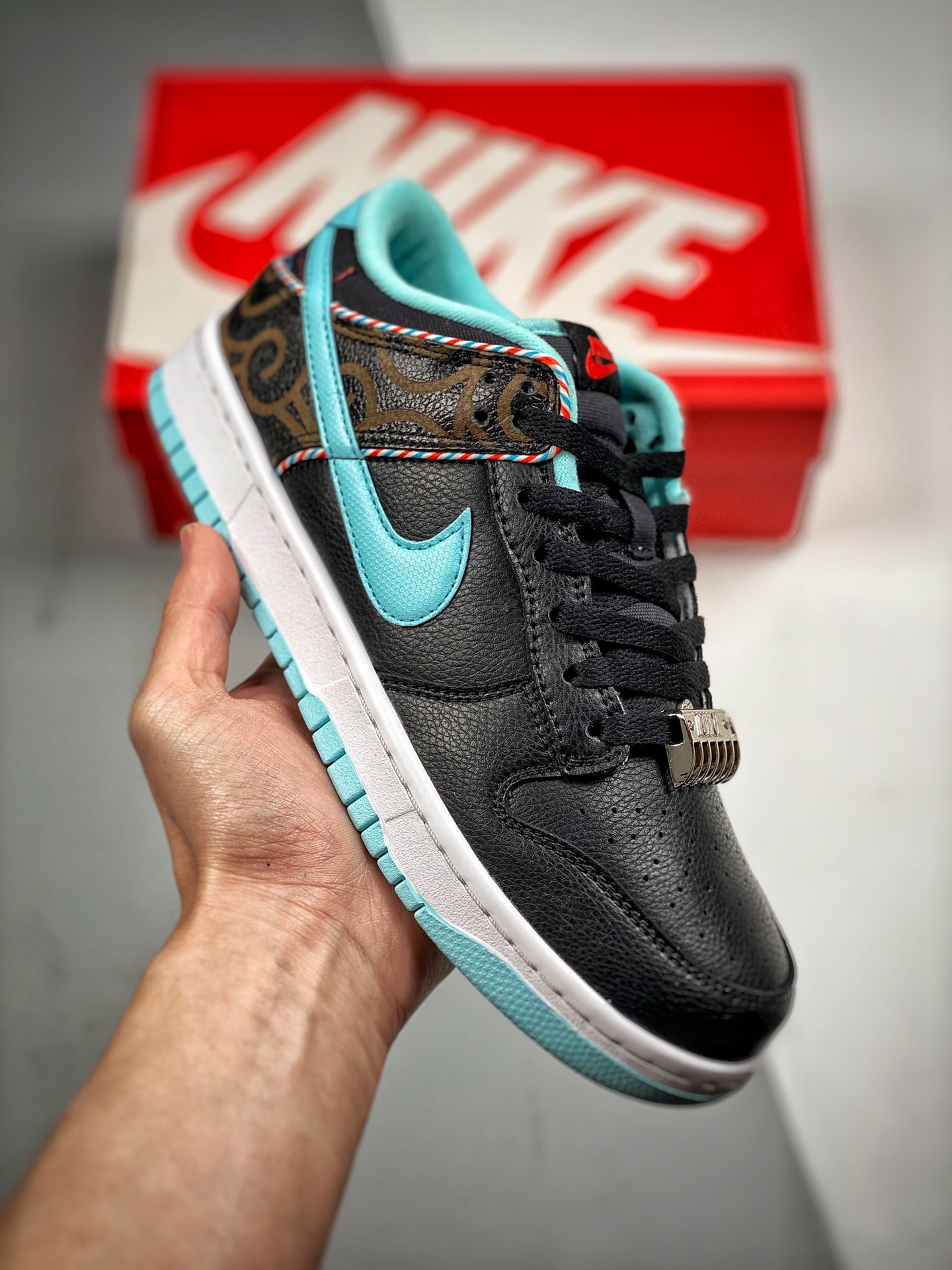 -4 Nk Dunk SB Low negro y azul, barbería, producción original pura de fábrica, fotos reales de estreno, material de cap…