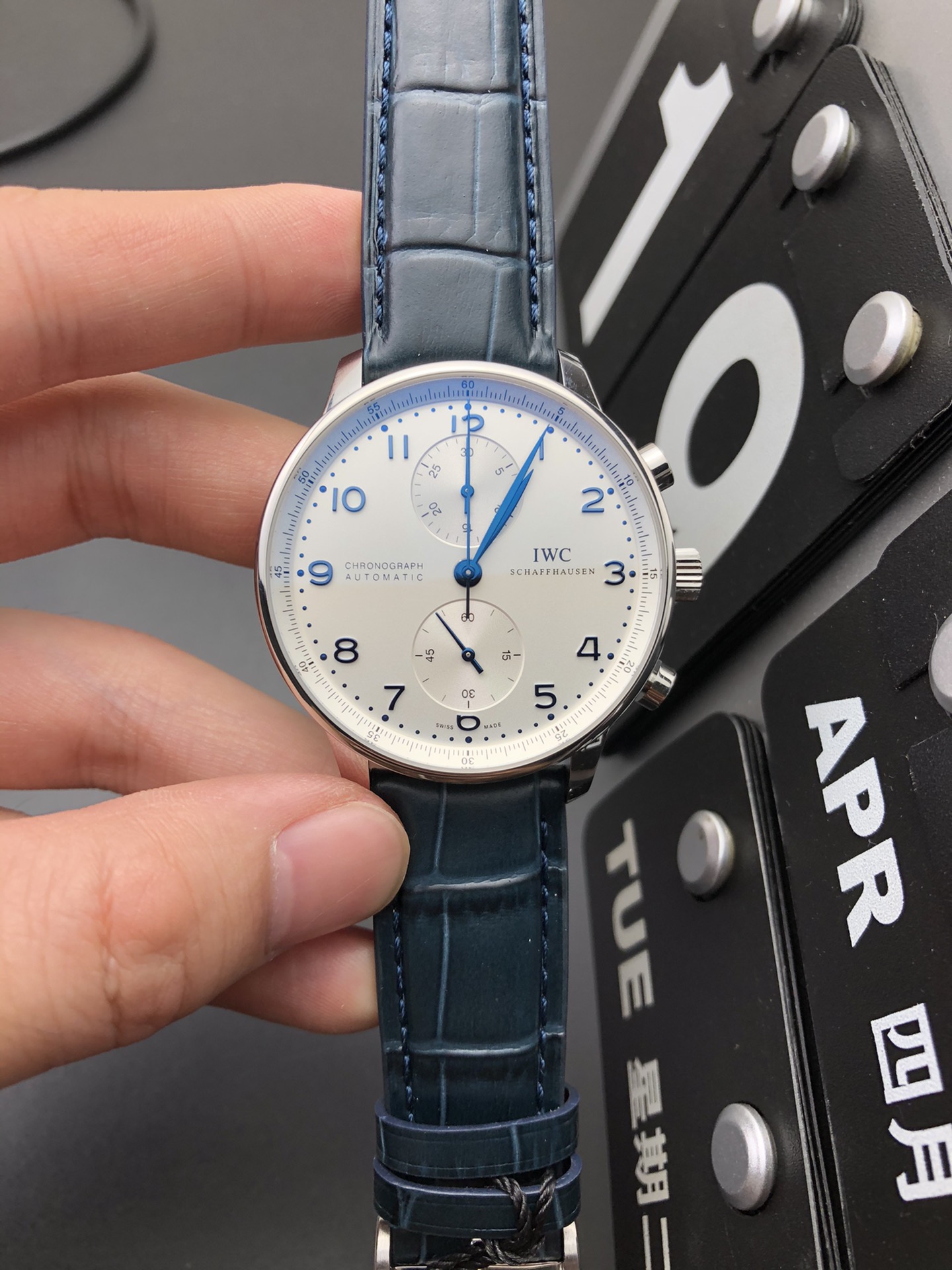 IWC 白面蓝针葡计