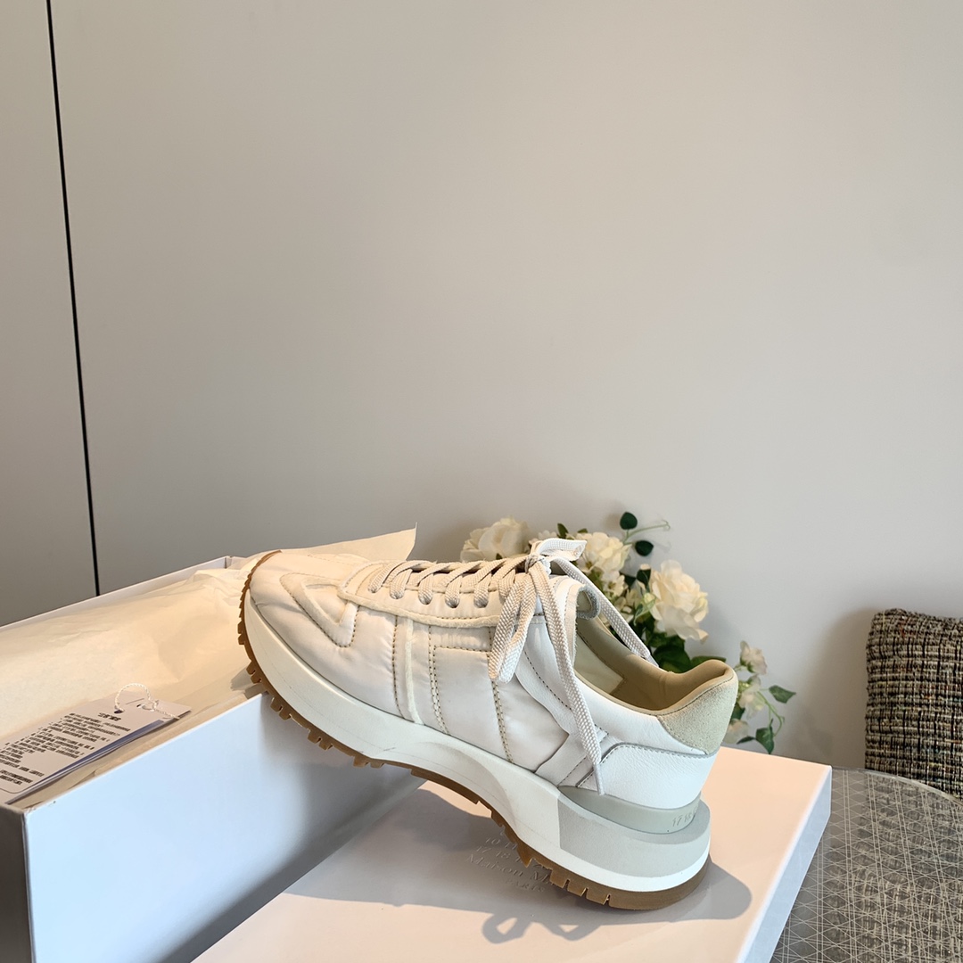 𝐌𝐚𝐢𝐬𝐨𝐧𝐌𝐚𝐫𝐠𝐢𝐞𝐥𝐚马吉拉𝟐𝟎𝟐𝟐新款德训 老爹鞋