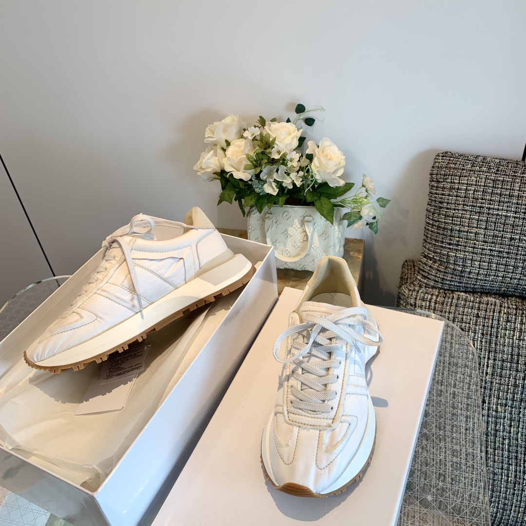 𝐌𝐚𝐢𝐬𝐨𝐧𝐌𝐚𝐫𝐠𝐢𝐞𝐥𝐚马吉拉𝟐𝟎𝟐𝟐新款德训 老爹鞋
