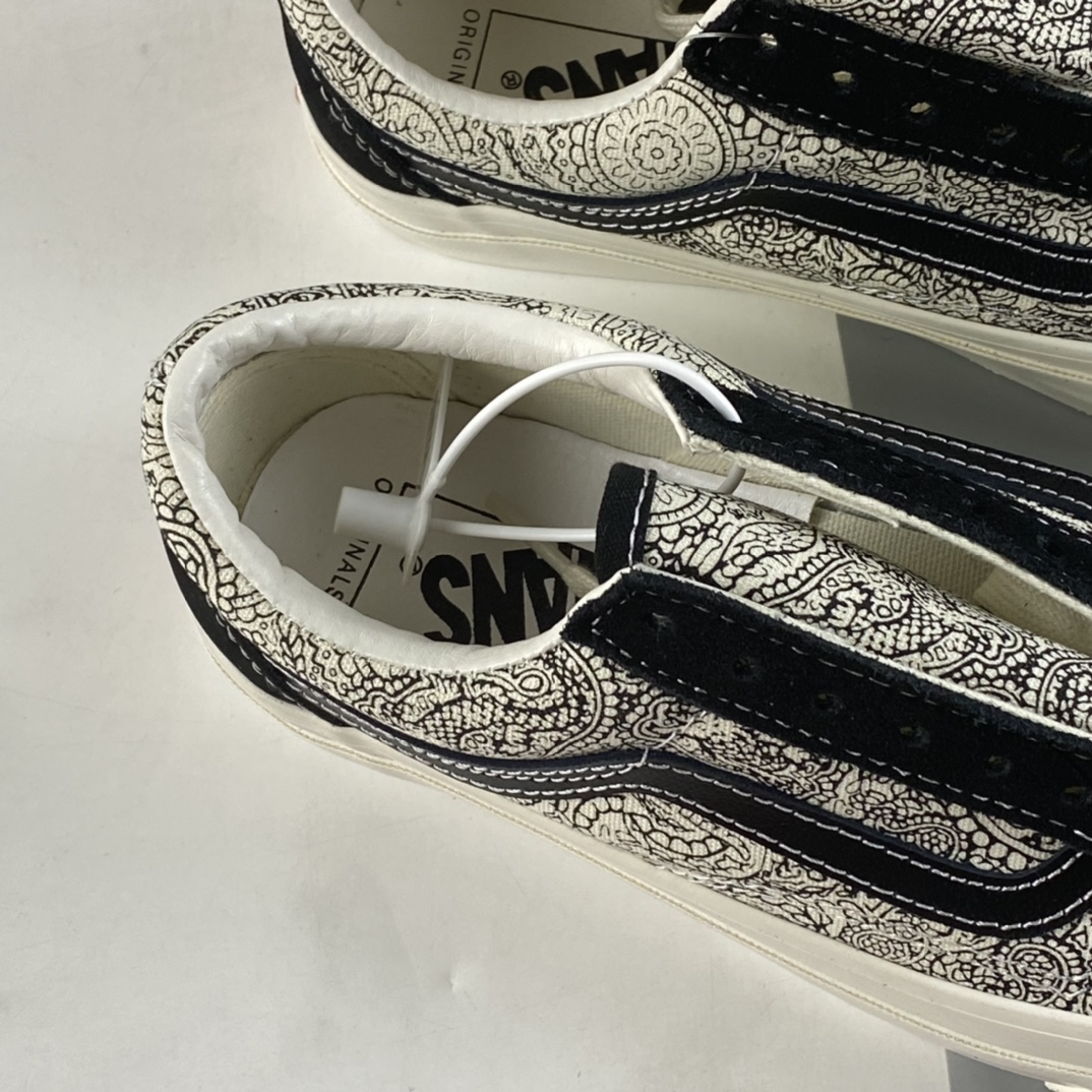 Vans Old Skool Black and White Dragon Pattern Paisley Cashew Flower Casual Sneakers VN0A4P3XB54