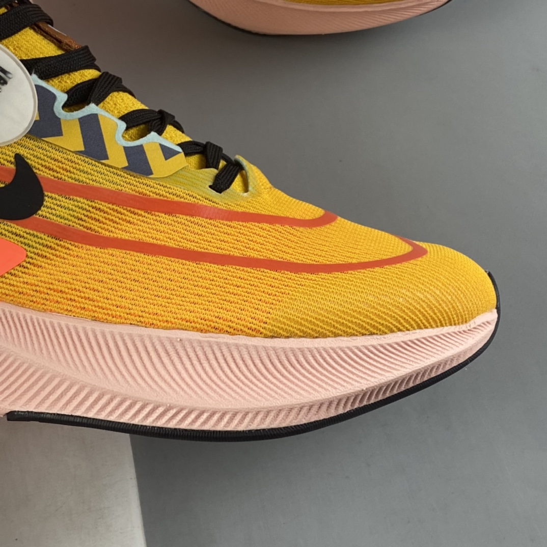 P260 Nike Zoom Fly 4 耐克男子超弹碳板跑步鞋 DD2421-739
