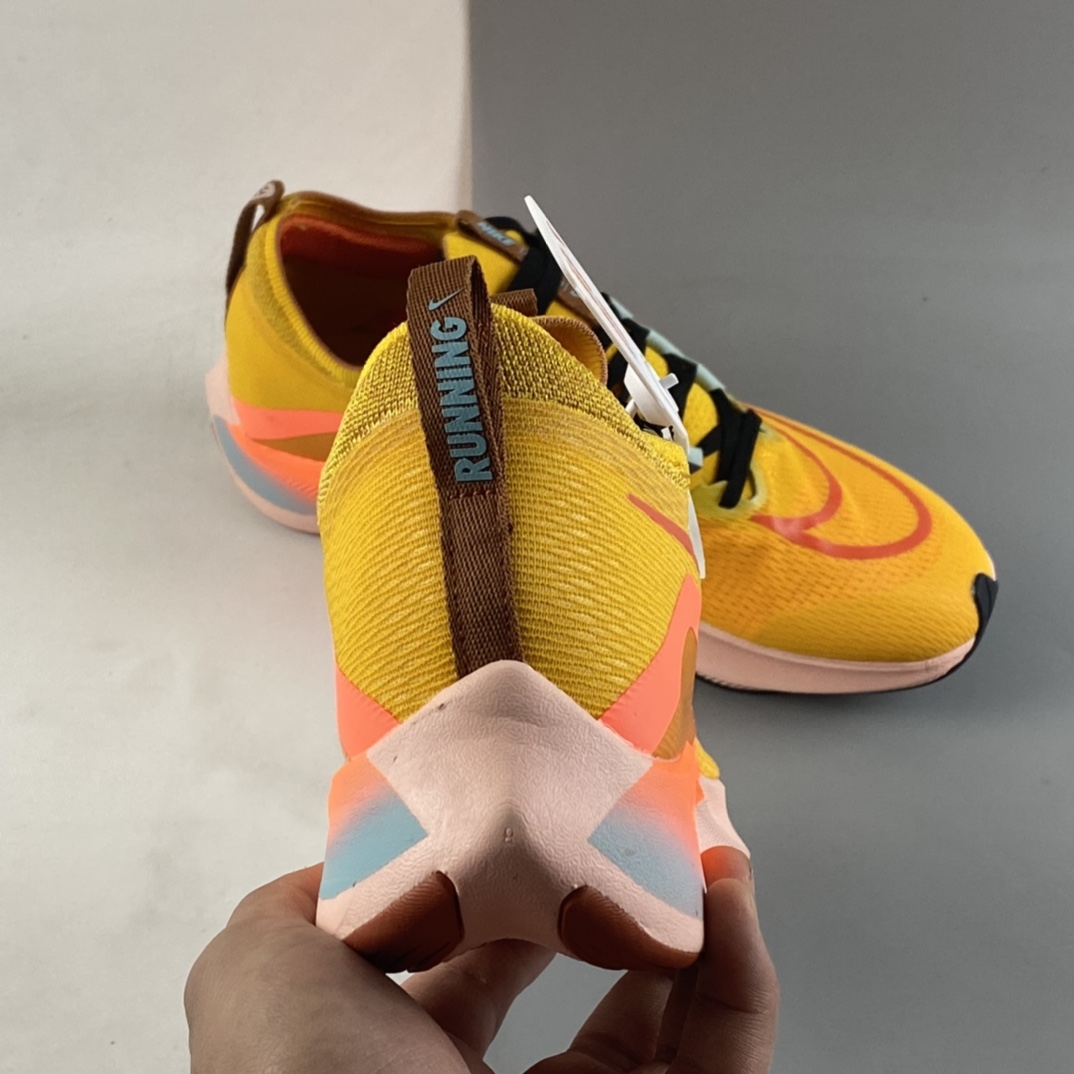 P260 Nike Zoom Fly 4 耐克男子超弹碳板跑步鞋 DD2421-739