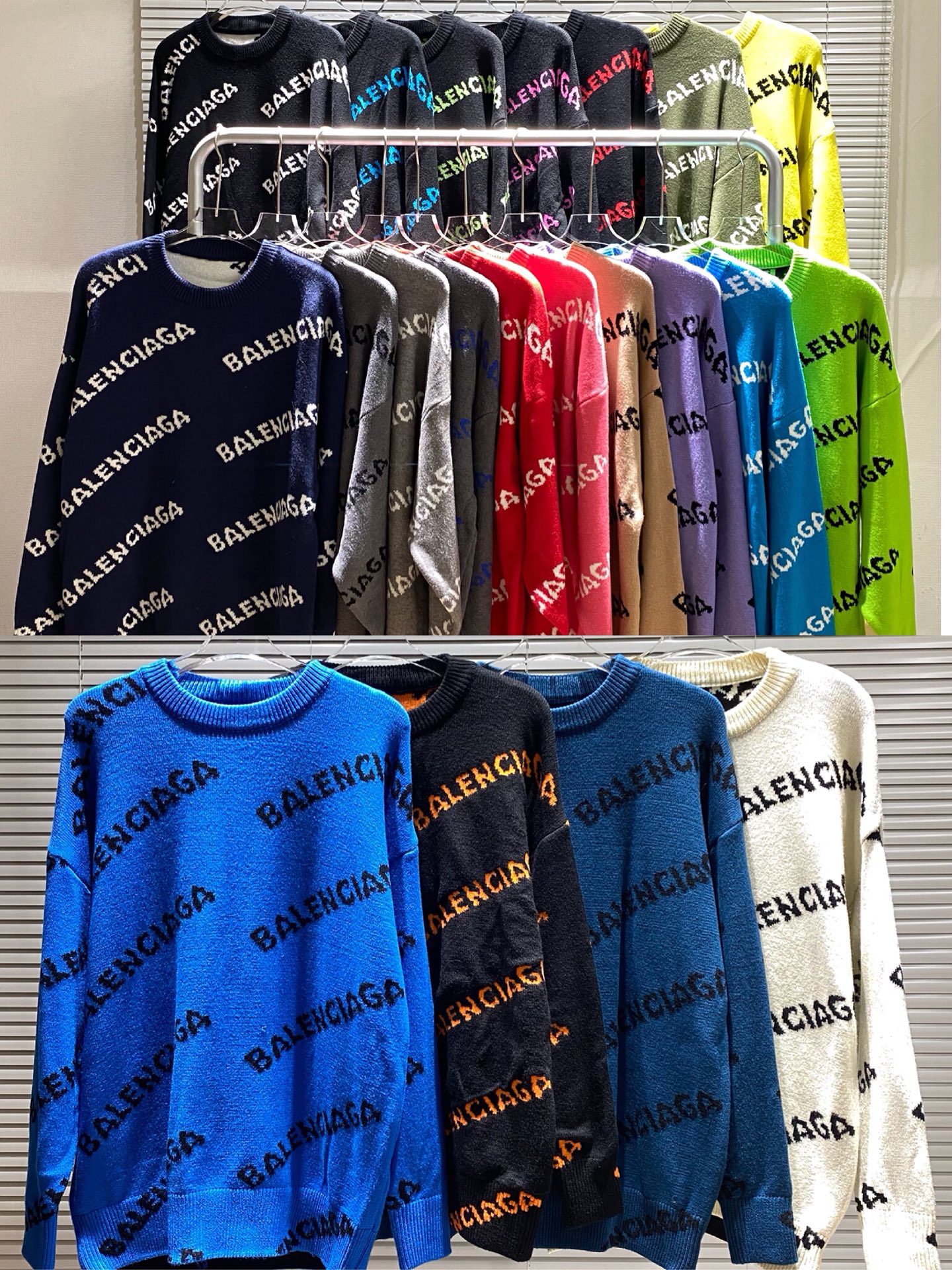 Fashionable Paris Sweater Collection in Various Colors and Sizes for Men and Women - 图片 9
