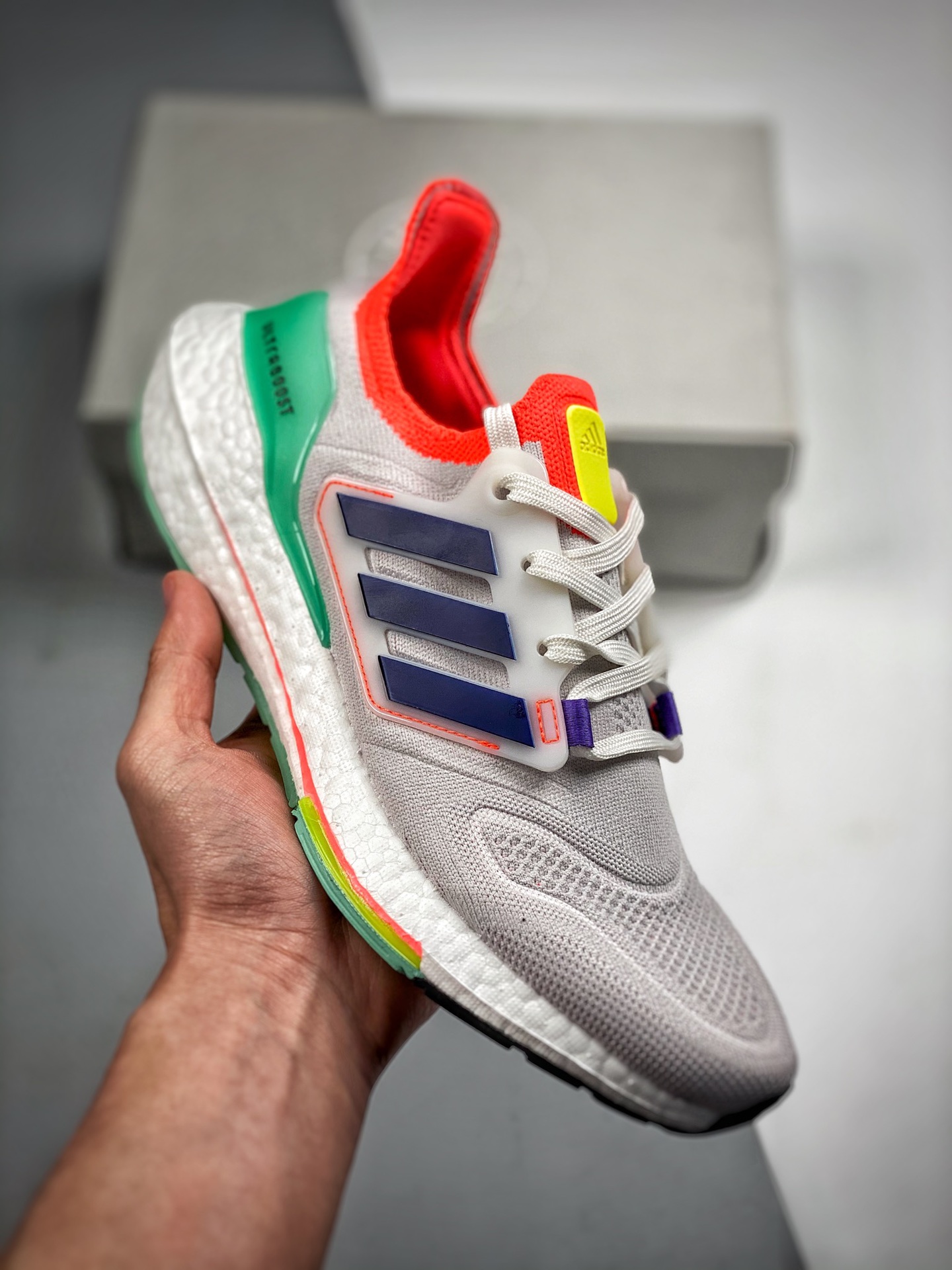 -2 Ultra Boost 8.0 Multicolor, lanzamiento simultáneo en tienda, fotos reales en primer lanzamiento. En comparación con…
