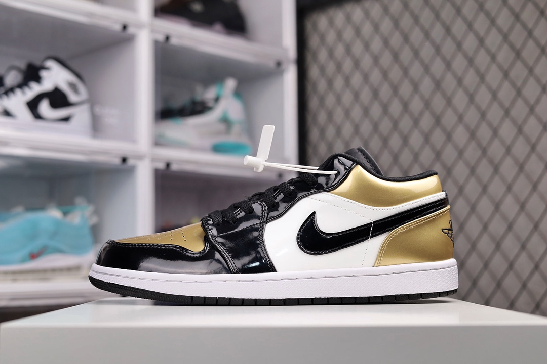 F5 Air Jordan 1 Low 烟灰 aj1低帮全头层系列 影子原鞋开模 正确材料 原楦原纸打造 正确色卡 细节完美原厂渠道定制，工艺细腻所有细节正品对比全鞋皮料来自原厂 正确中底 正确背胶