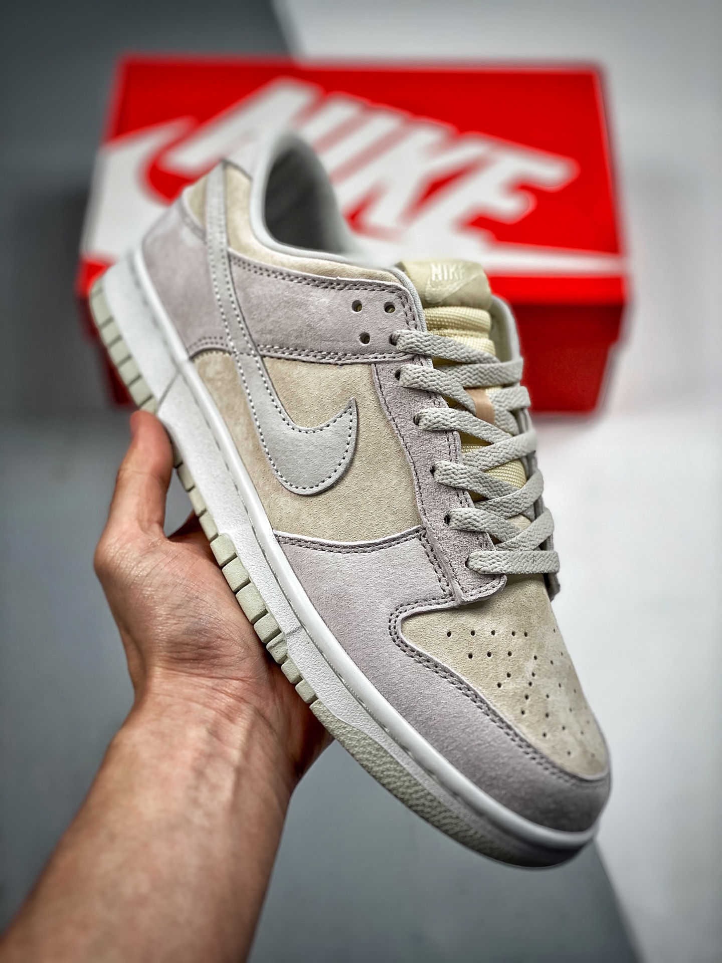 -4 Nk Dunk SB Low gris leche, material de capa superior original, corte exclusivo, el procesamiento de destilación apor…