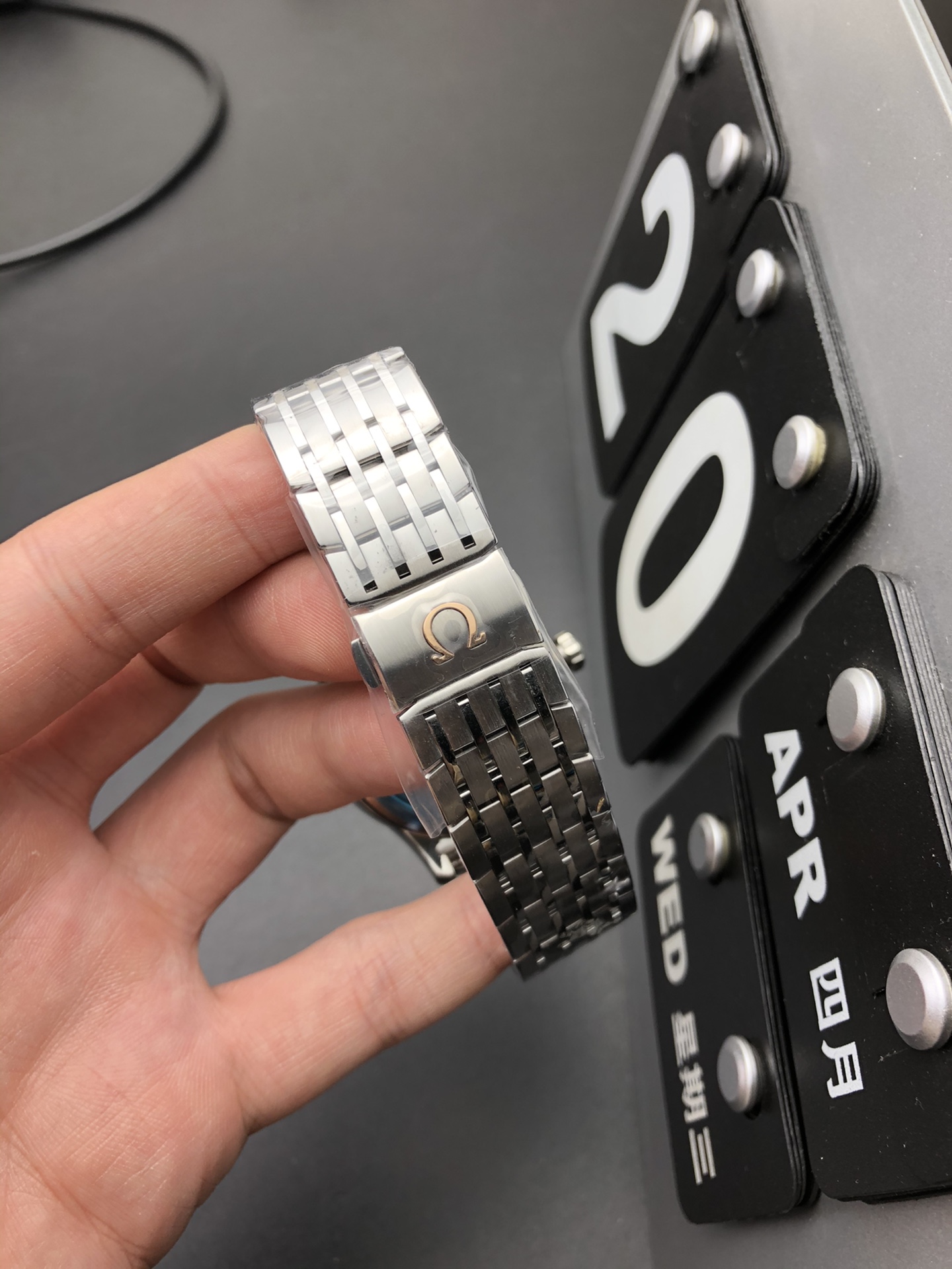 Omega 8500蝶飞
