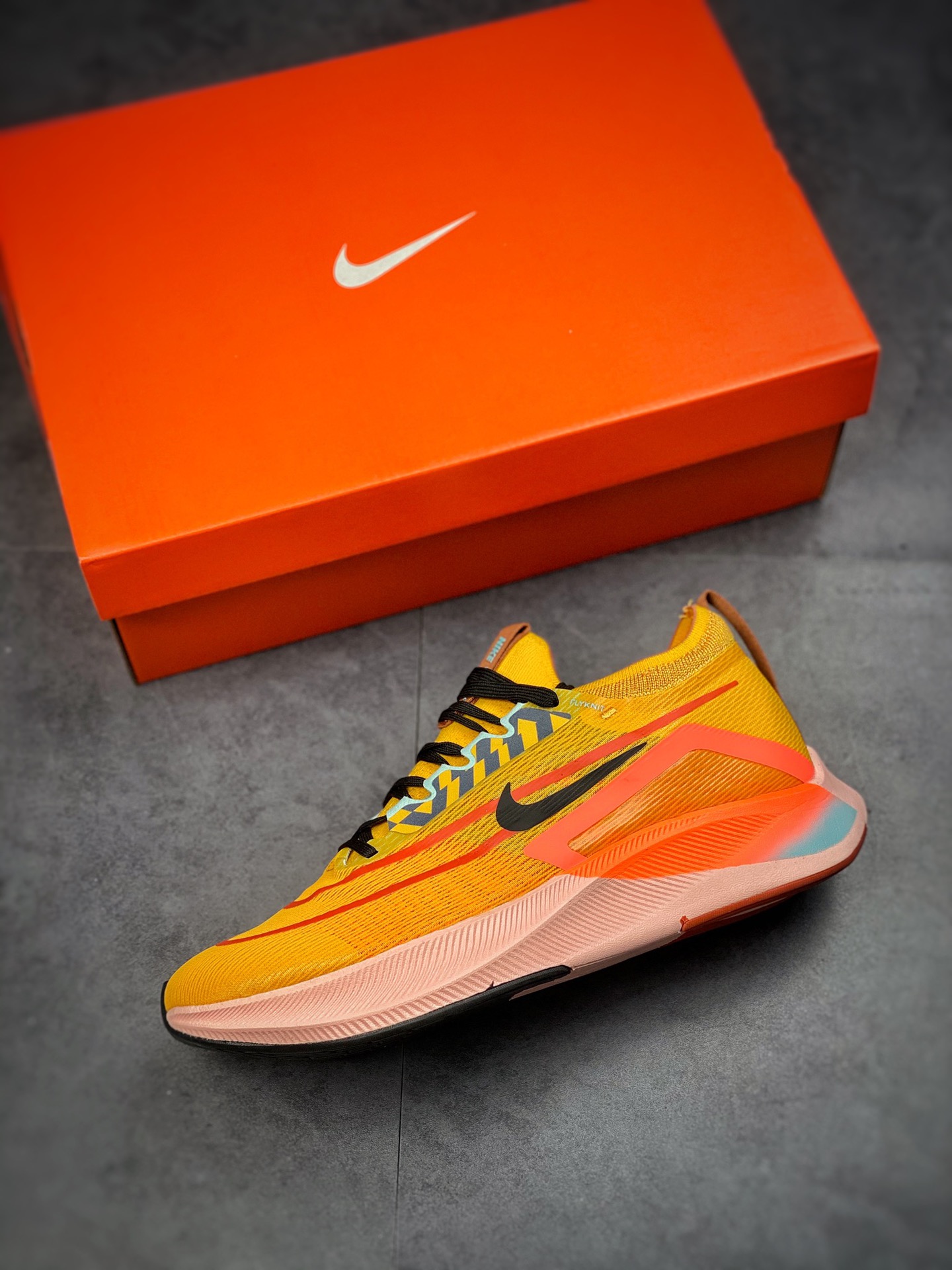 190 Nike Zoom Fly 4 耐克跑鞋 Flyknit 材料DO2421-739