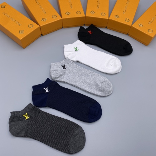 Louis Vuitton Ankle Socks - Designer Style, Comfort, and Quality - 5 Pairs