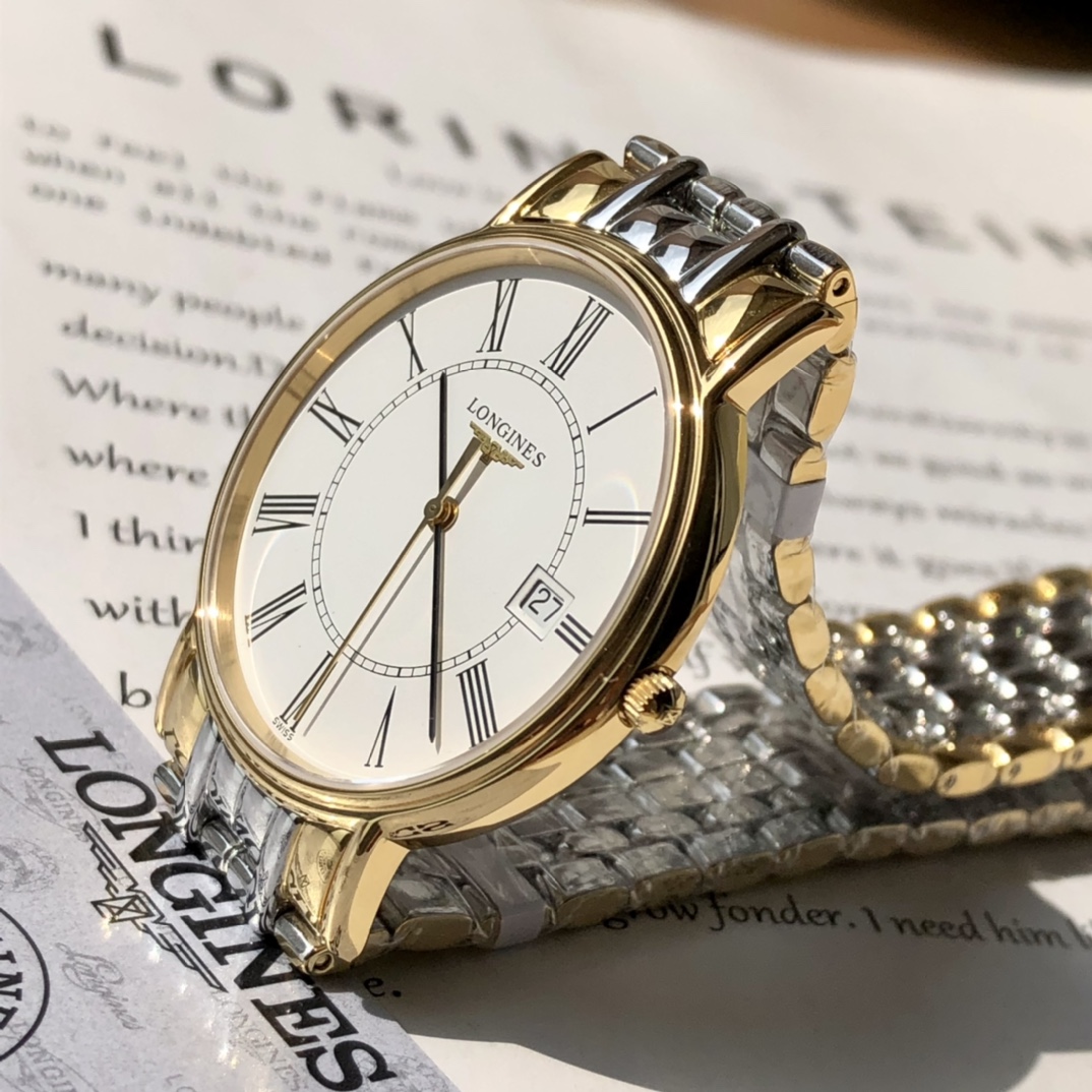 批💰700配盒
好货来啦！Original 浪琴LONGINES瑰丽系列男式石英腕表，尺寸~40mm，经典不败的浪琴系列-休闲时尚石英腕表，体现了以飞翼沙漏标志而闻名于世的浪琴品牌最古老的制造美学，圆润皎洁的明月令人心驰神往，采用原装瑞士进口ETA64111专用机芯，走时精准，抗磨损蓝宝石镜面，三折式安全表扣和按压式开启装置，原厂大配件立显腕表精髓，一表一码，配全套专柜包装。