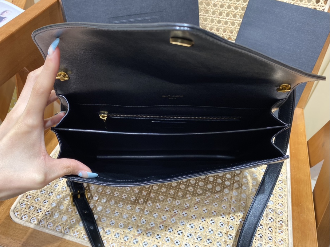 Saint laurent Ysl Gaby绗缝纹路信封斜挎包 668863黑色