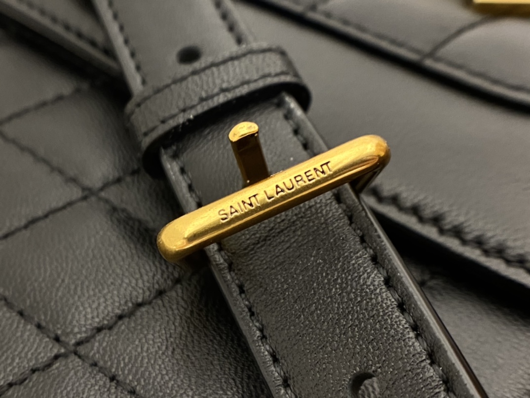 Saint laurent Ysl Gaby绗缝纹路信封斜挎包 668863黑色