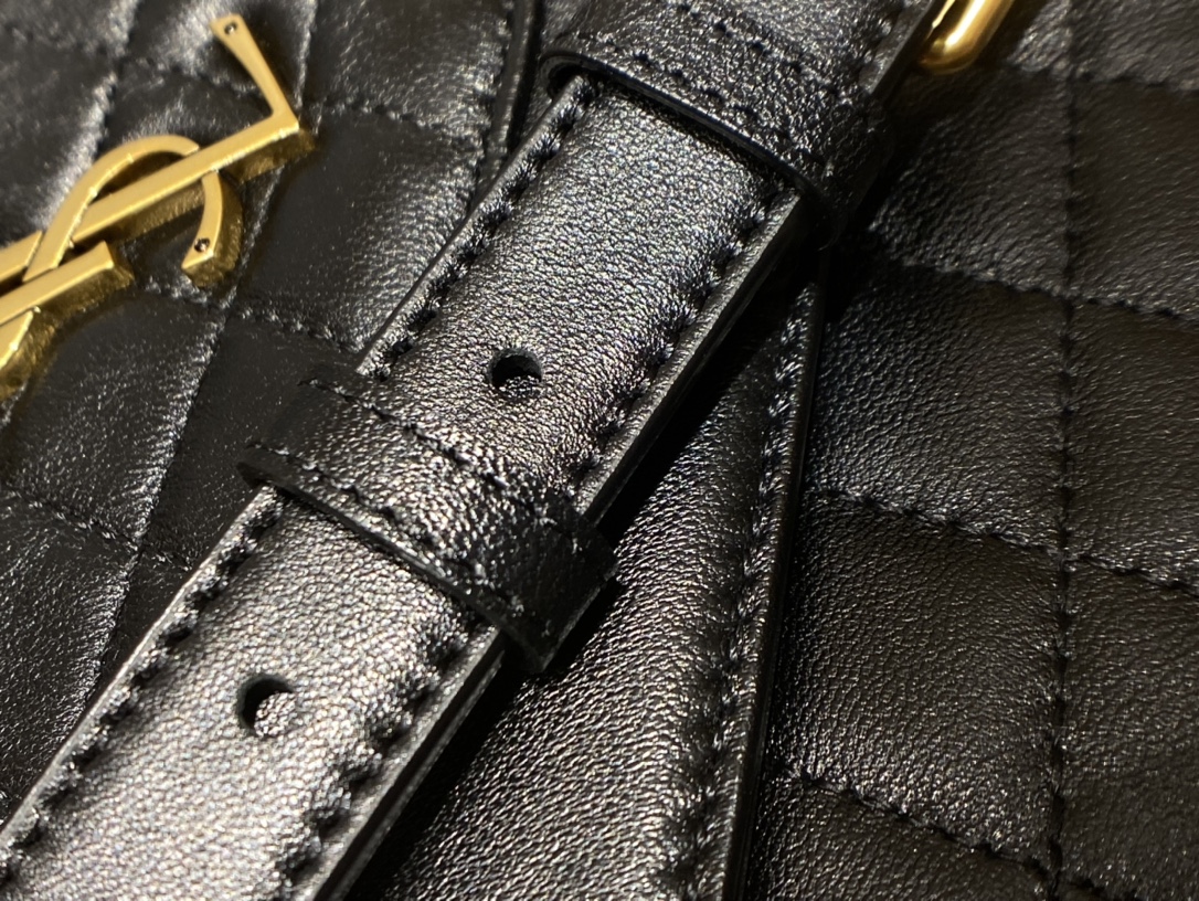 Saint laurent Ysl Gaby绗缝纹路信封斜挎包 668863黑色