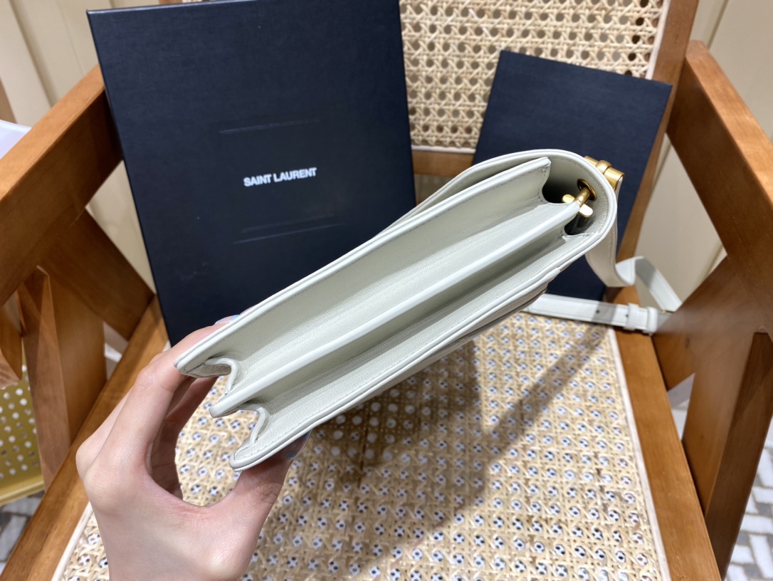 Saint laurent Ysl Gaby绗缝纹路信封斜挎包 668863白色