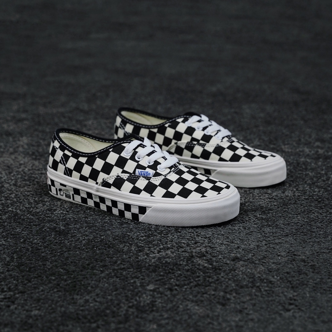 G0 Vans OG Vault Authentic鞋身棋盘拼接搭配围条棋盘图案 棋盘元素满满 休闲底帮硫化板鞋