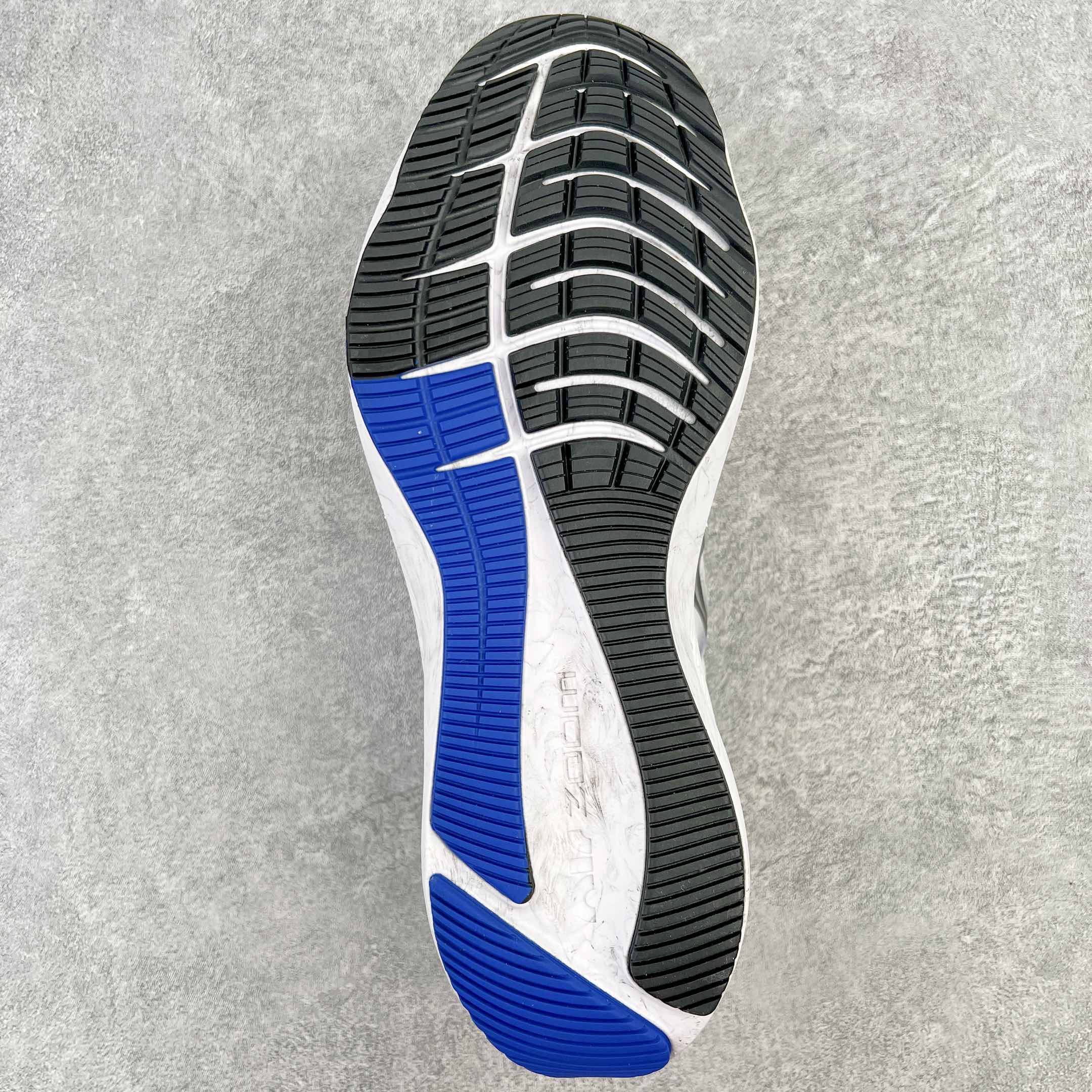 图片[8]-＃TG纯原 NK Air Zoom Winflo V8 登月网面透气专业跑步鞋 CW3419-008 原档案数据原厂网纱 正确高频花纹 前后掌内置Zoom Air气垫 原装MD大底 脚感完美还原 原盒原配 QC检验、钢印 俱全 原底科技 同步原版 脚感堪比Boost 实拍调校N版已经零色差零失真 百分百还原实物色彩所见即所得 不存在货不对板色差等低级问题 选购参考实物拍摄 不混卖不参货 只用心做好货严格选品 承诺混一赔十 尺码：36 36.5 37.5 38 38.5 39 40 40.5 41 42 42.5 43 44 44.5 45-选品中心