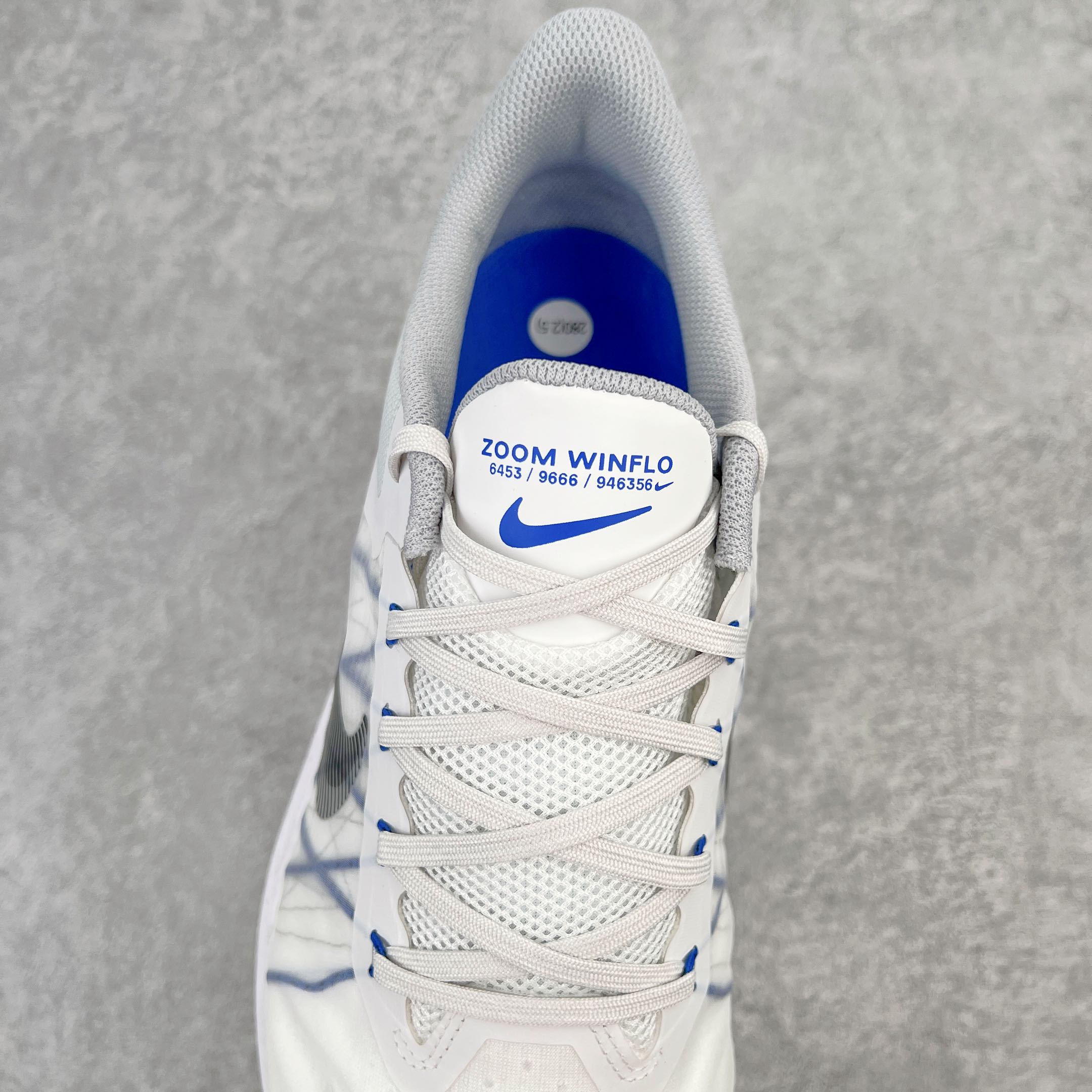 图片[5]-＃TG纯原 NK Air Zoom Winflo V8 登月网面透气专业跑步鞋 CW3419-008 原档案数据原厂网纱 正确高频花纹 前后掌内置Zoom Air气垫 原装MD大底 脚感完美还原 原盒原配 QC检验、钢印 俱全 原底科技 同步原版 脚感堪比Boost 实拍调校N版已经零色差零失真 百分百还原实物色彩所见即所得 不存在货不对板色差等低级问题 选购参考实物拍摄 不混卖不参货 只用心做好货严格选品 承诺混一赔十 尺码：36 36.5 37.5 38 38.5 39 40 40.5 41 42 42.5 43 44 44.5 45-选品中心