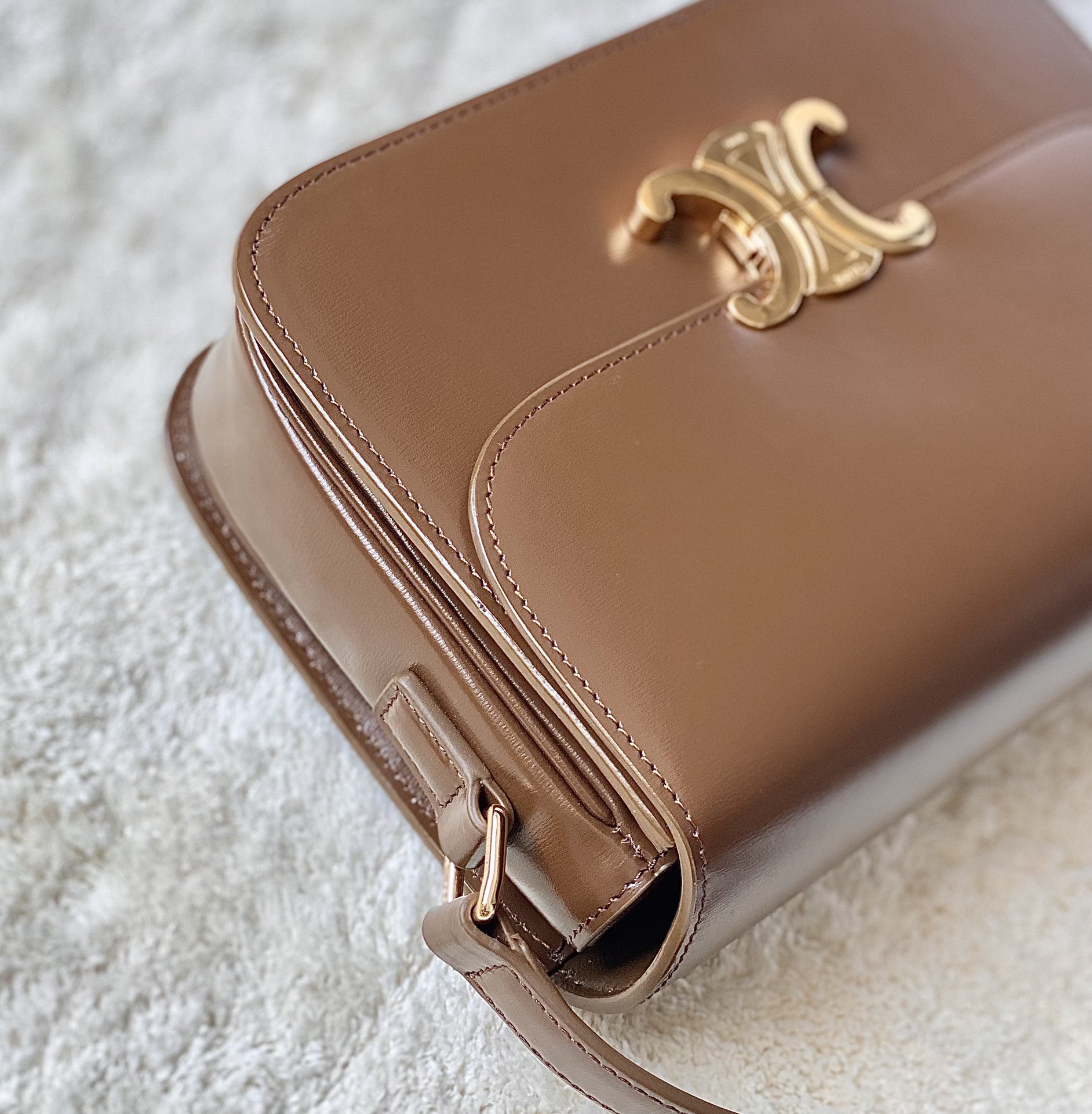 CELINE赛琳进口BOX 小牛皮凯旋门肩背包3032