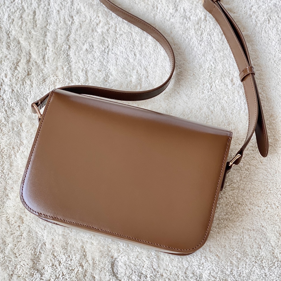 CELINE赛琳进口BOX 小牛皮凯旋门肩背包3032