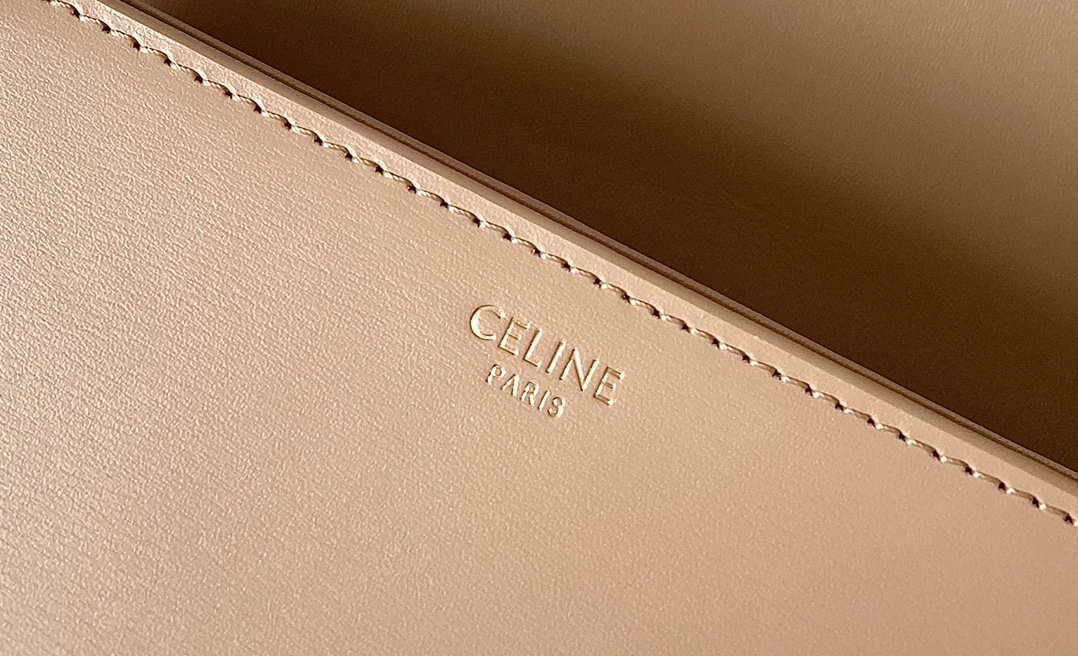 CELINE赛琳进口BOX 小牛皮凯旋门肩背包3032