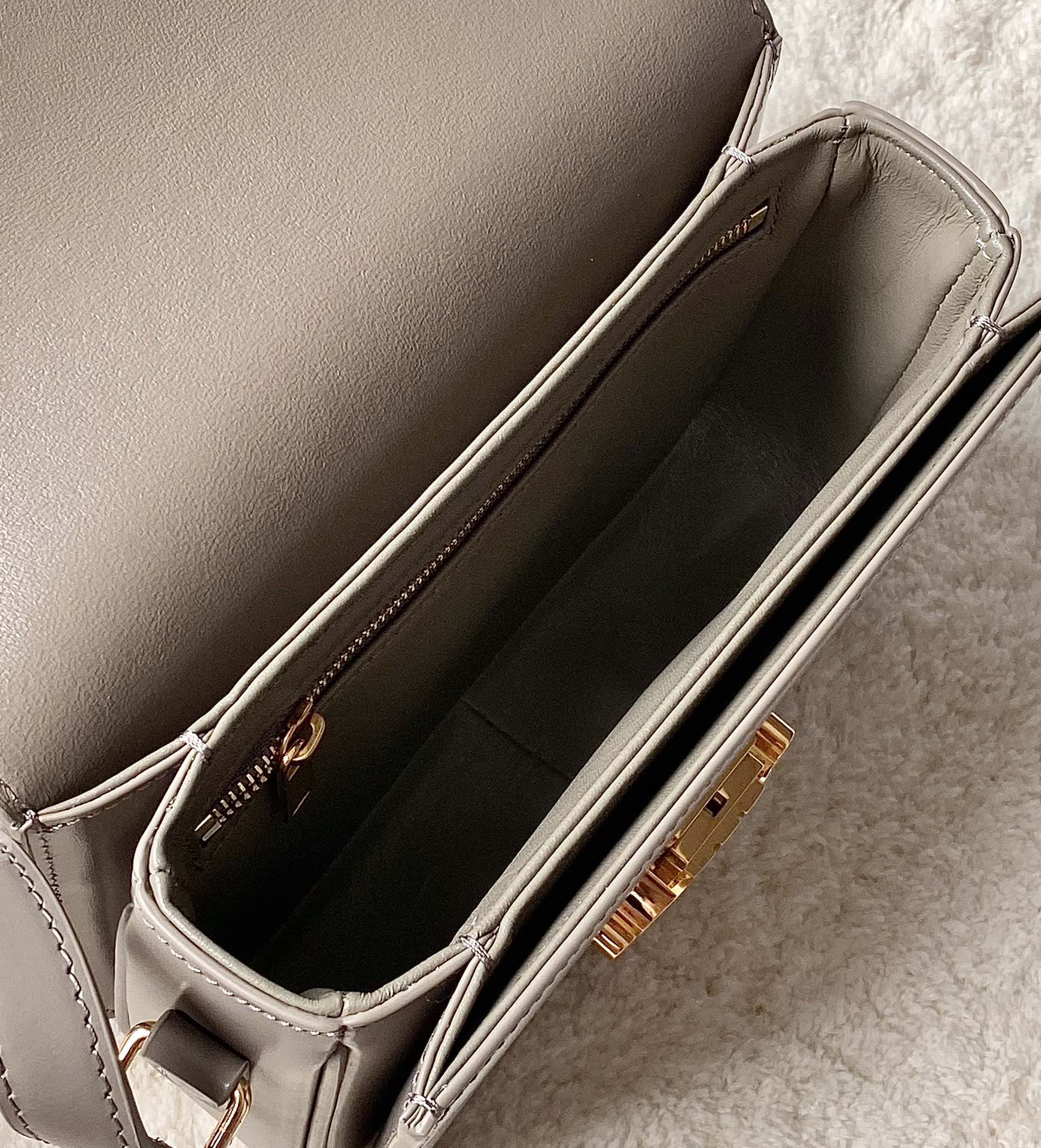 CELINE赛琳进口BOX 小牛皮凯旋门肩背包3303