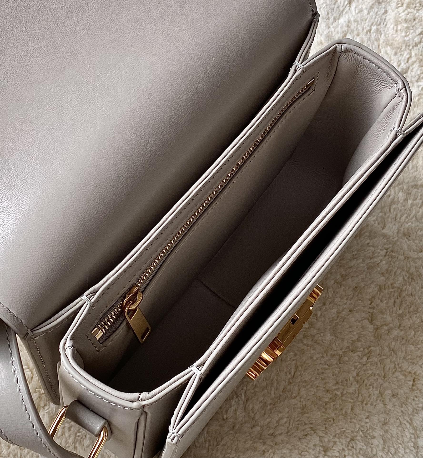 CELINE赛琳进口BOX 小牛皮凯旋门肩背包3303