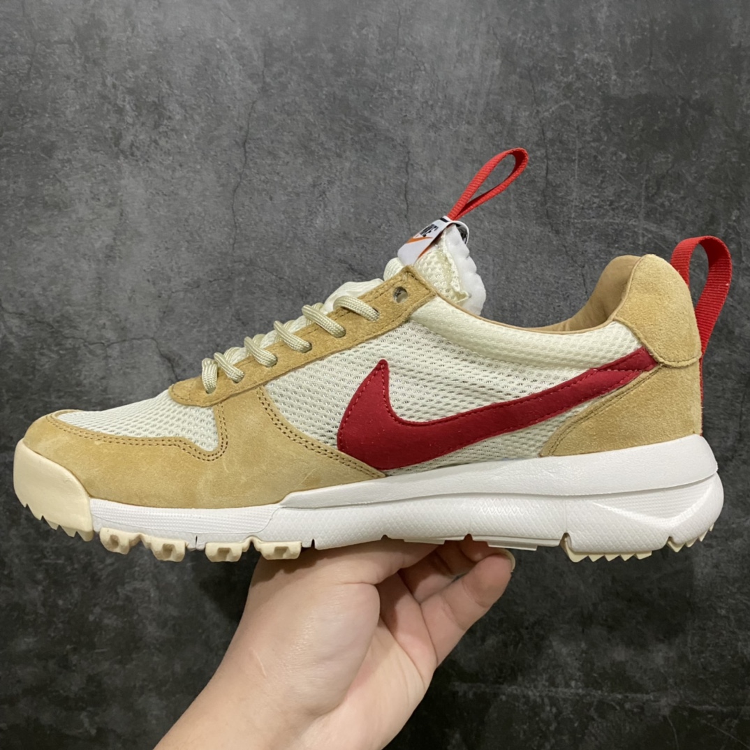图片[2]-Tom Sachs x NK Craft Mars Yard 2.0 联名宇航员神游太空百搭休闲运动透气慢跑鞋“复古做旧黄红勾”AA2261-100 正确原厂钢印 正确中底针车工艺 原装配件原盒原标 原装进口鞋垫 进口乳胶 原档案私模大底打造#韩国大宇原厂网纱 台湾进口丝绒猪巴革材质饰片 中底外后侧带四杠竖纹原装鞋垫,泡棉乳胶缓震 全套完美原装配件及包装物❗️ 尺码：38.5 39 40 40.5 41 42 42.5 43 44 44.5 45 46-选品中心