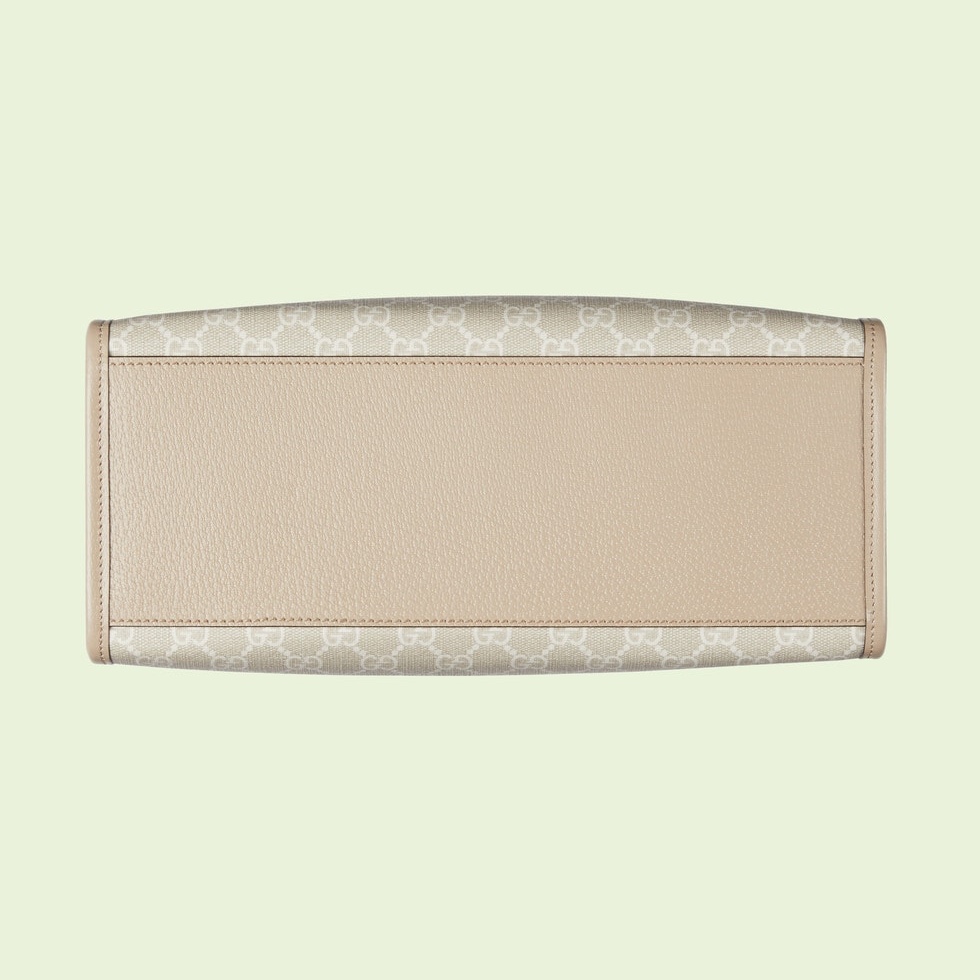 Unique Designer Creates Gender-Inclusive Retro Accessories with Practical Features - 图片 6