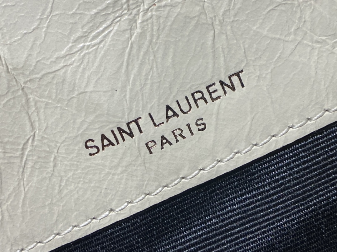 YSL Niki 22CM 邮差包 633151奶白色