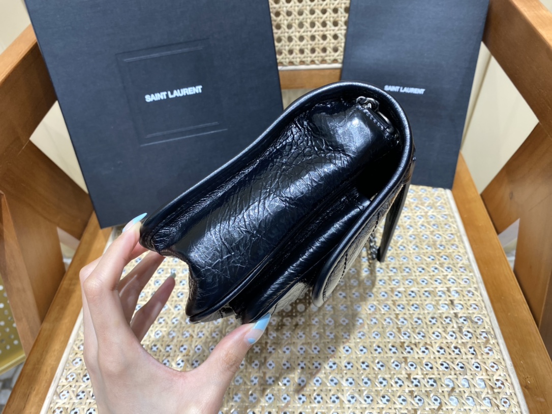 YSL Niki 22CM 邮差包 633151黑色