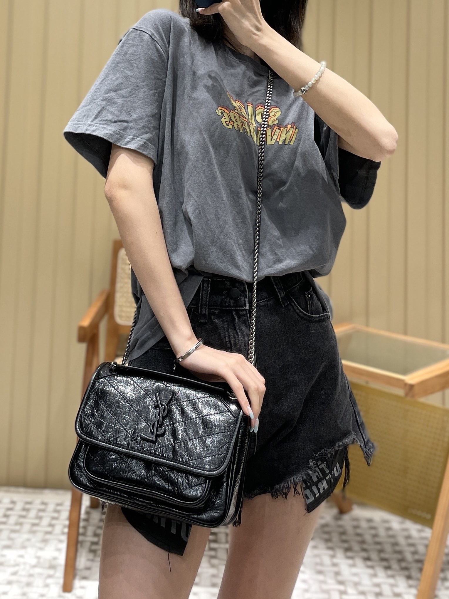 YSL Niki 22CM 邮差包 633151黑色