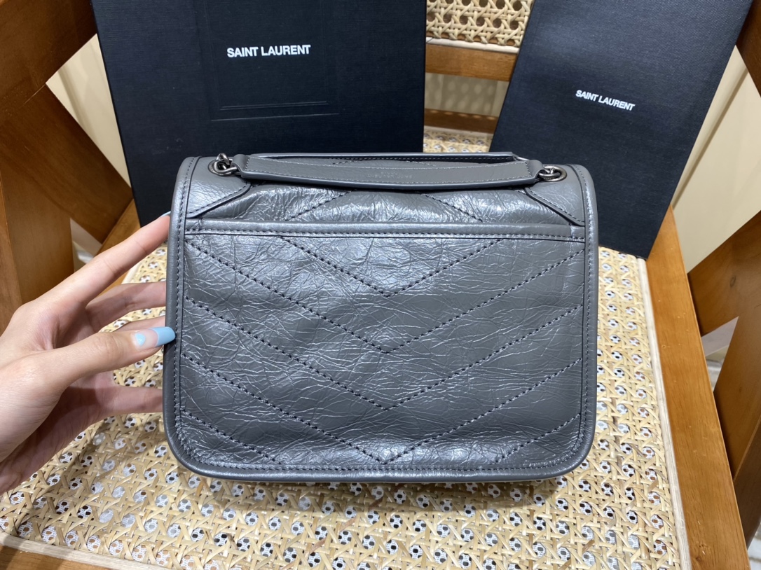 YSL Niki 22CM 邮差包 633151深灰色