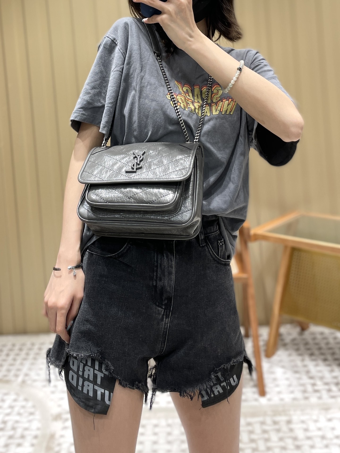 YSL Niki 22CM 邮差包 633151深灰色
