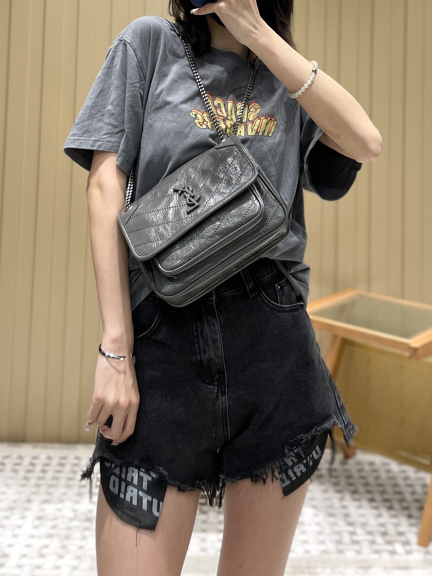 YSL Niki 22CM 邮差包 633151深灰色
