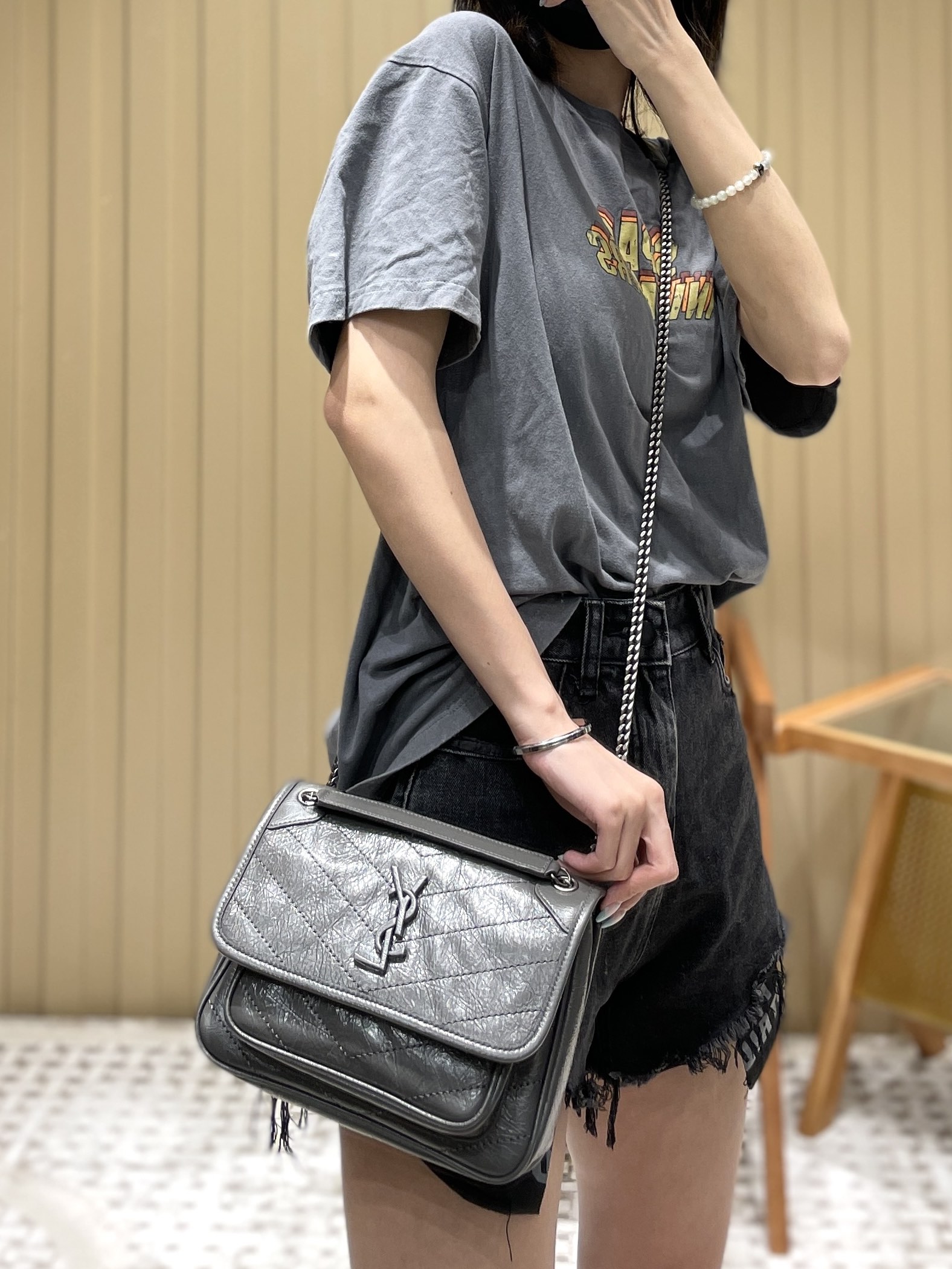 YSL Niki 22CM 邮差包 633151深灰色