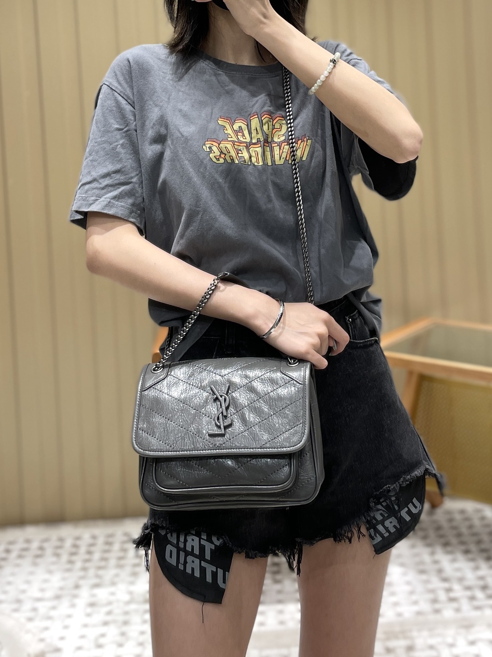 YSL Niki 22CM 邮差包 633151深灰色