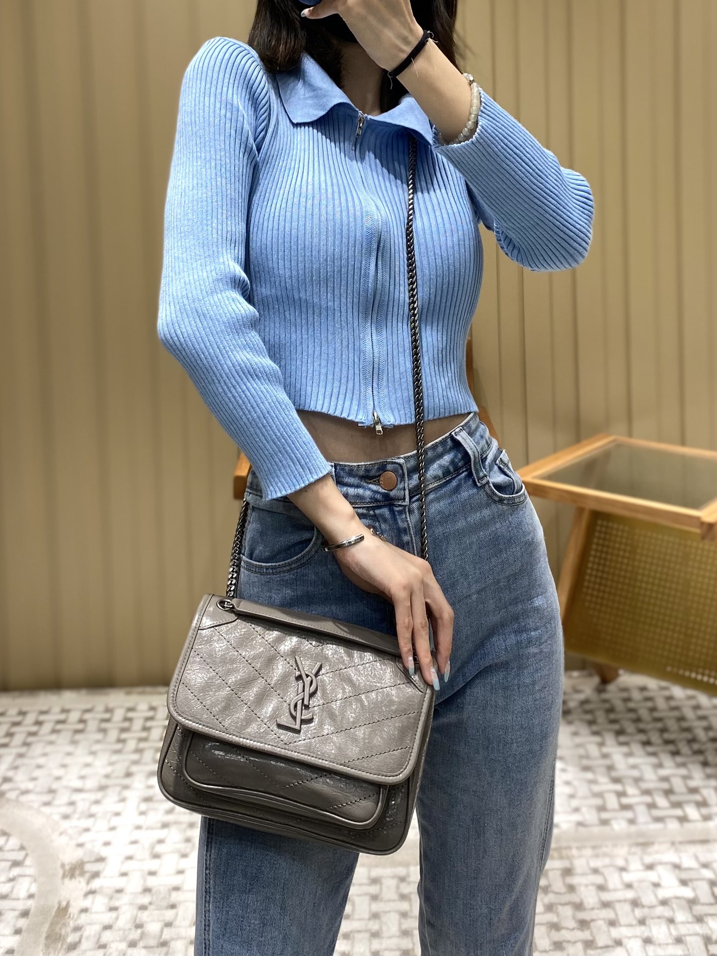 YSL Niki 22CM 邮差包 633151浅灰色