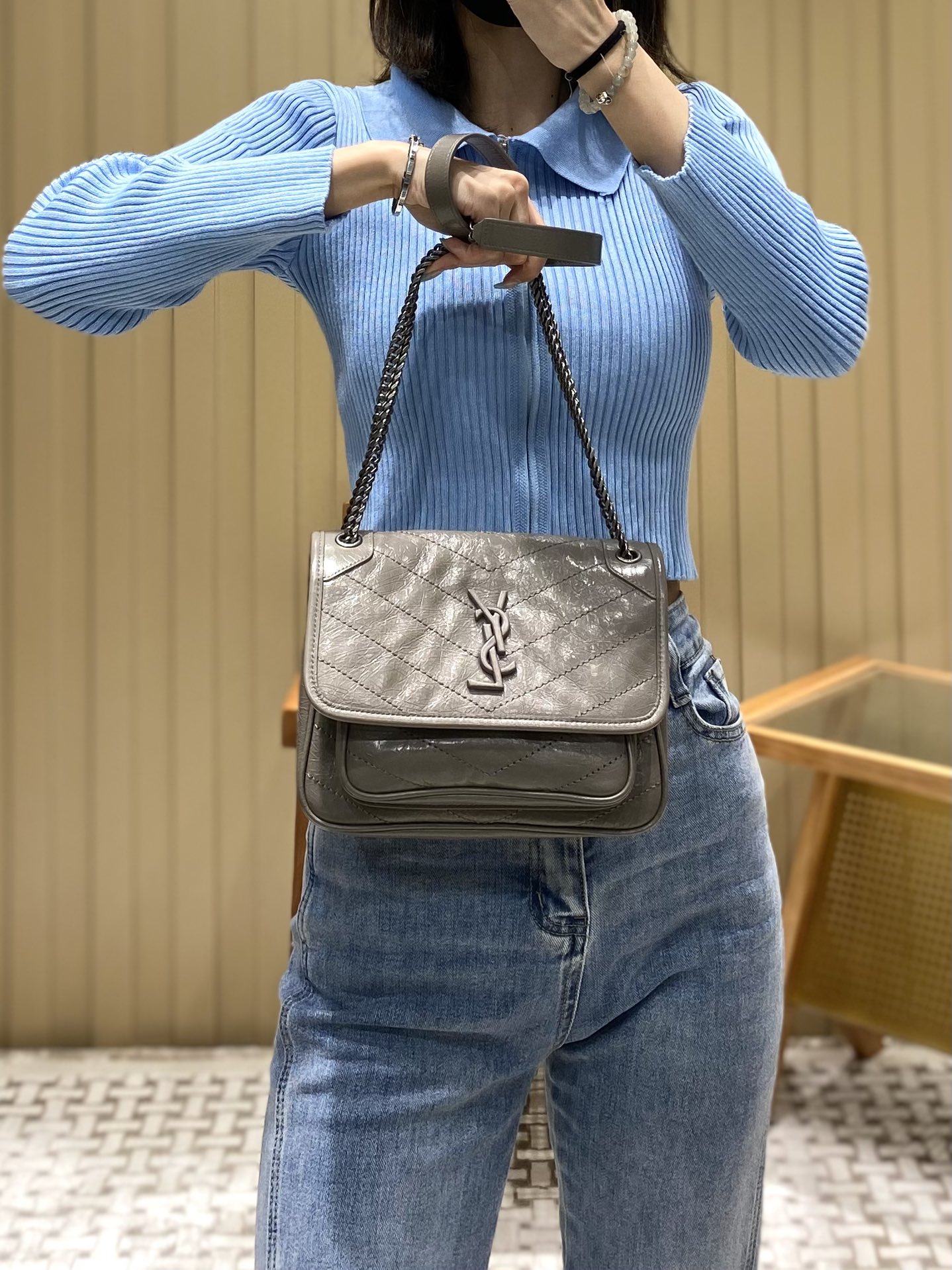 YSL Niki 22CM 邮差包 633151浅灰色
