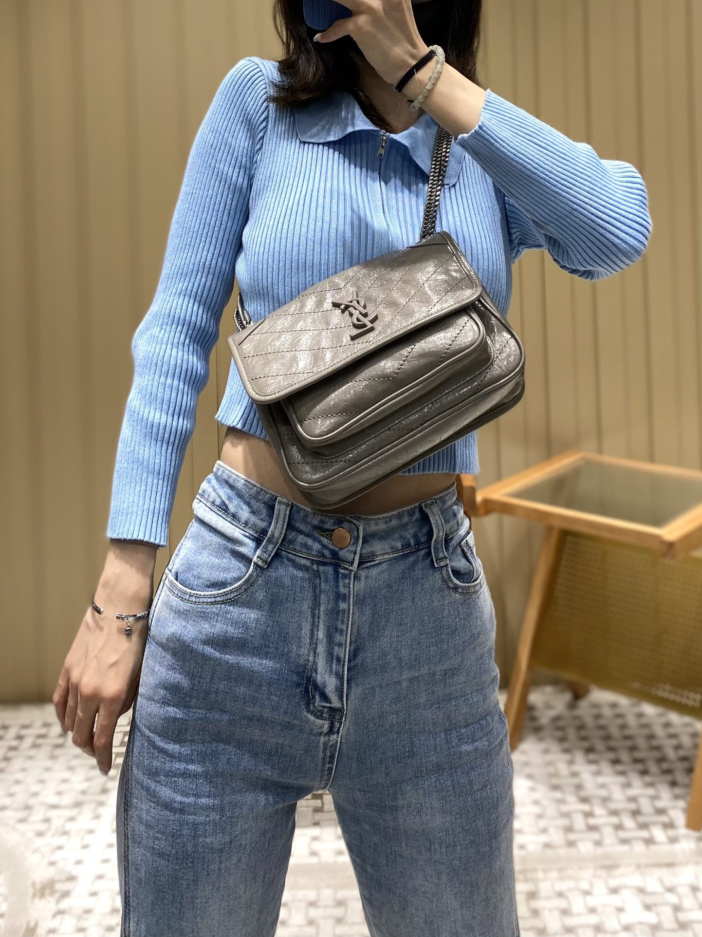 YSL Niki 22CM 邮差包 633151浅灰色