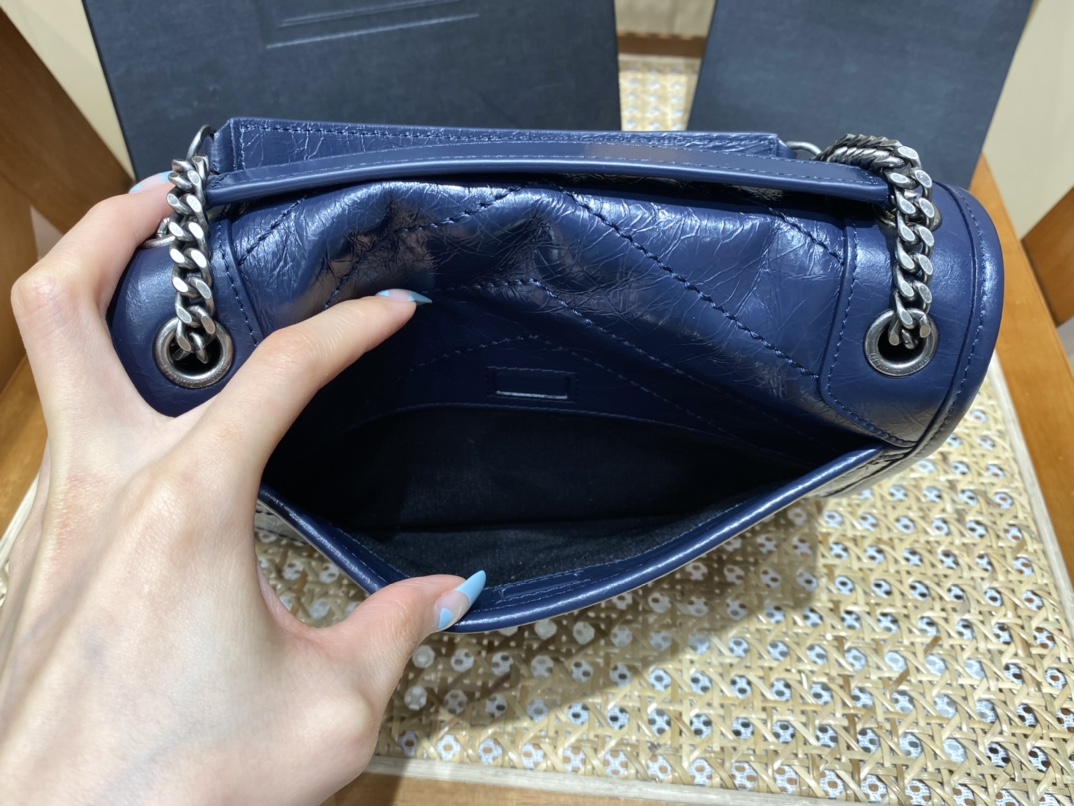 YSL Niki 22CM 邮差包 633151藏蓝色