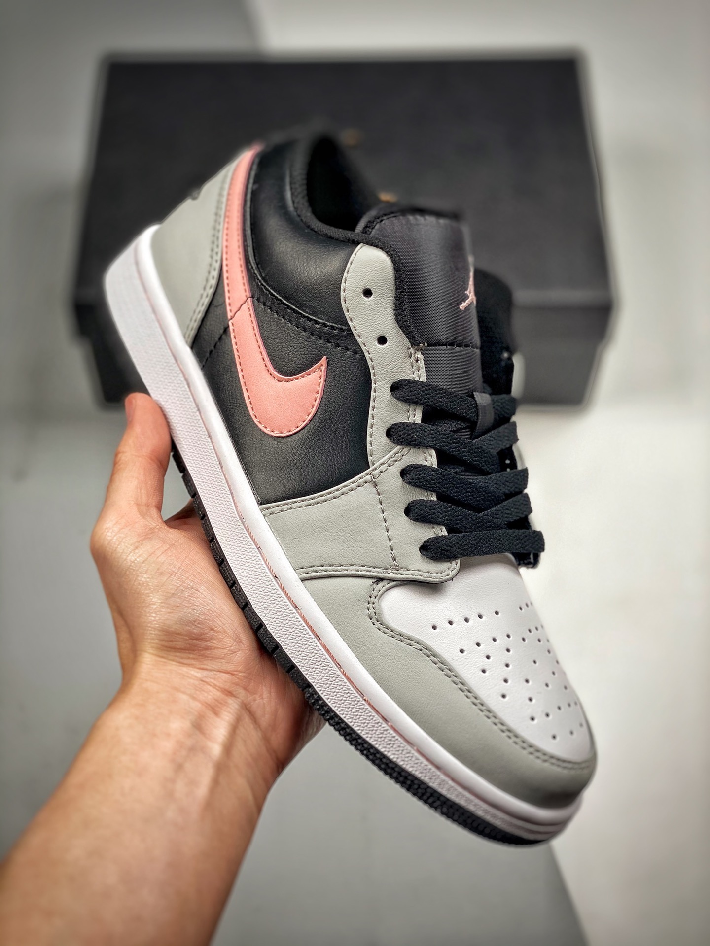 -4 Air Jordan 1 Low gris y rosa, zapatillas casuales de caña baja AJ1 Qiao1, con colores oficiales sincronizados, único…