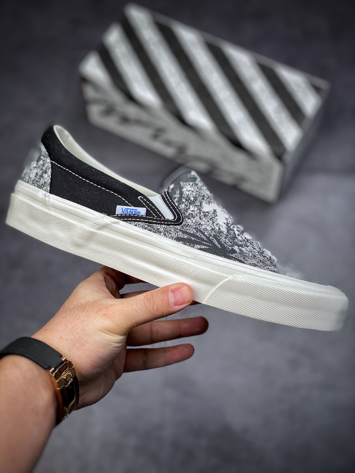 Vans OG Classic Slip-Og acid wash full of retro texture