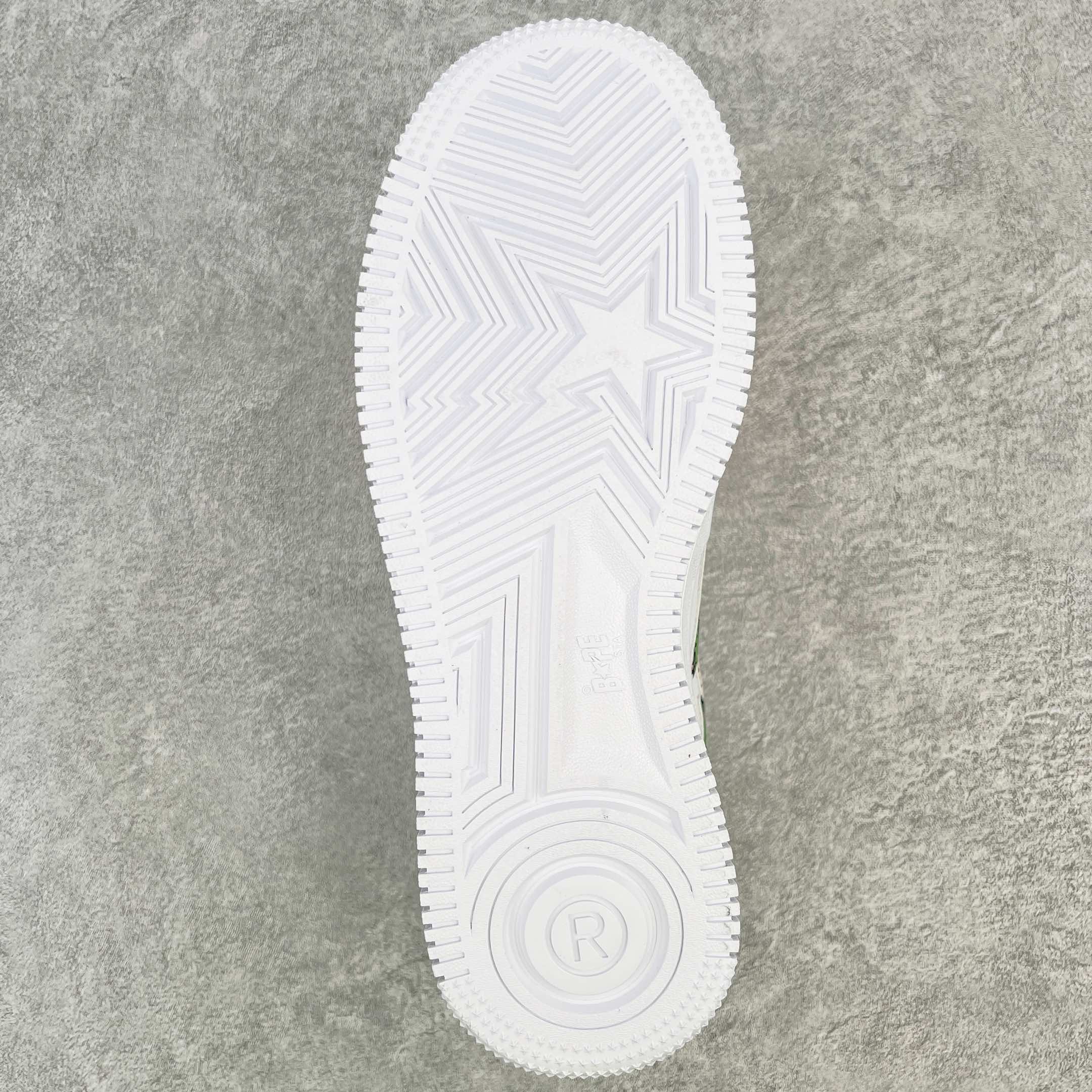 图片[9]-＃C版纯原 第一档价格配色 Bape Sta To Low 明星同款 猿人头经典漆皮低帮运动休闲板鞋 全套原纸板楦头开发 确保原汁原味 市场最完美低趴版型 一比一鞋头弧度高度鞋身弧度 外贸平台指定订单 匠心打造 开发时长超过半年 独家私模磨具冲刀加持 原厂特供皮料光泽色卡零偏差 内里均采用市场最好的超软原厂填充棉 原数据进口机台高频印压LOGO 最高QC检验标准 控制溢胶瑕疵 深浅定位均保持zp一致 中底嵌入Ortholite缓震材质 全套原包装 包含猿人logo 定制防尘袋 尺码：36 36.5 37 38 38.5 40 40.5 41 42 42.5 43 44 44.5 45 46-选品中心