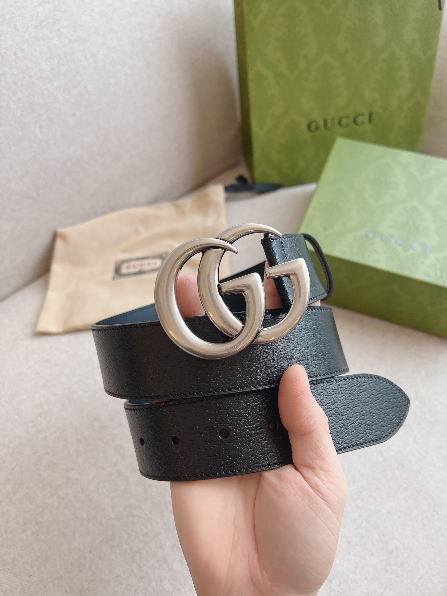 GUCCI.古驰全套包装小牛皮腰带采
