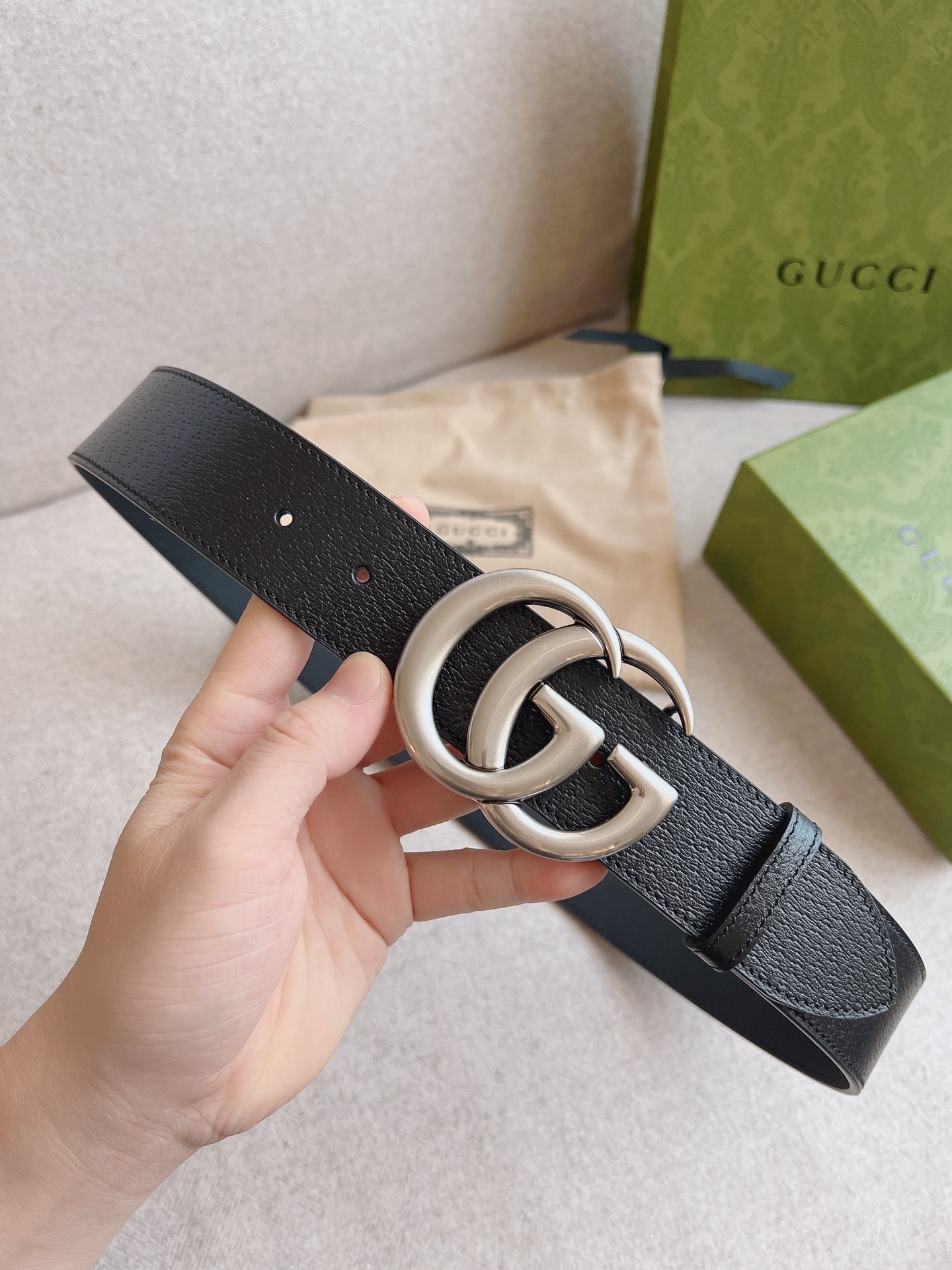 GUCCI.古驰全套包装小牛皮腰带采