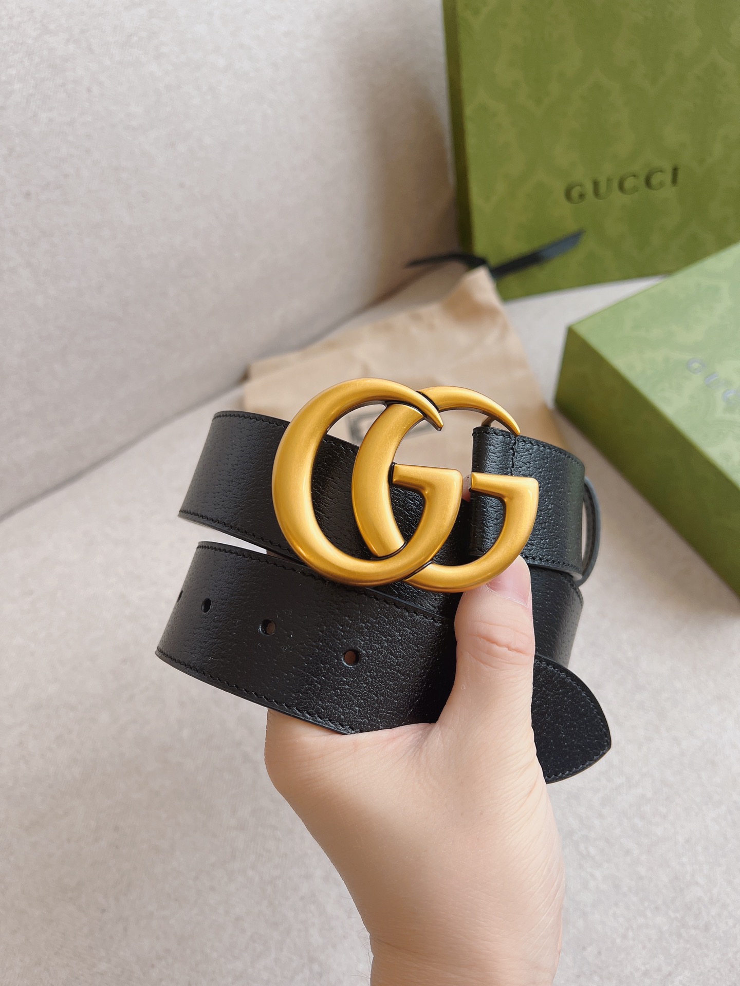 GUCCI.古驰全套包装小牛皮腰带采