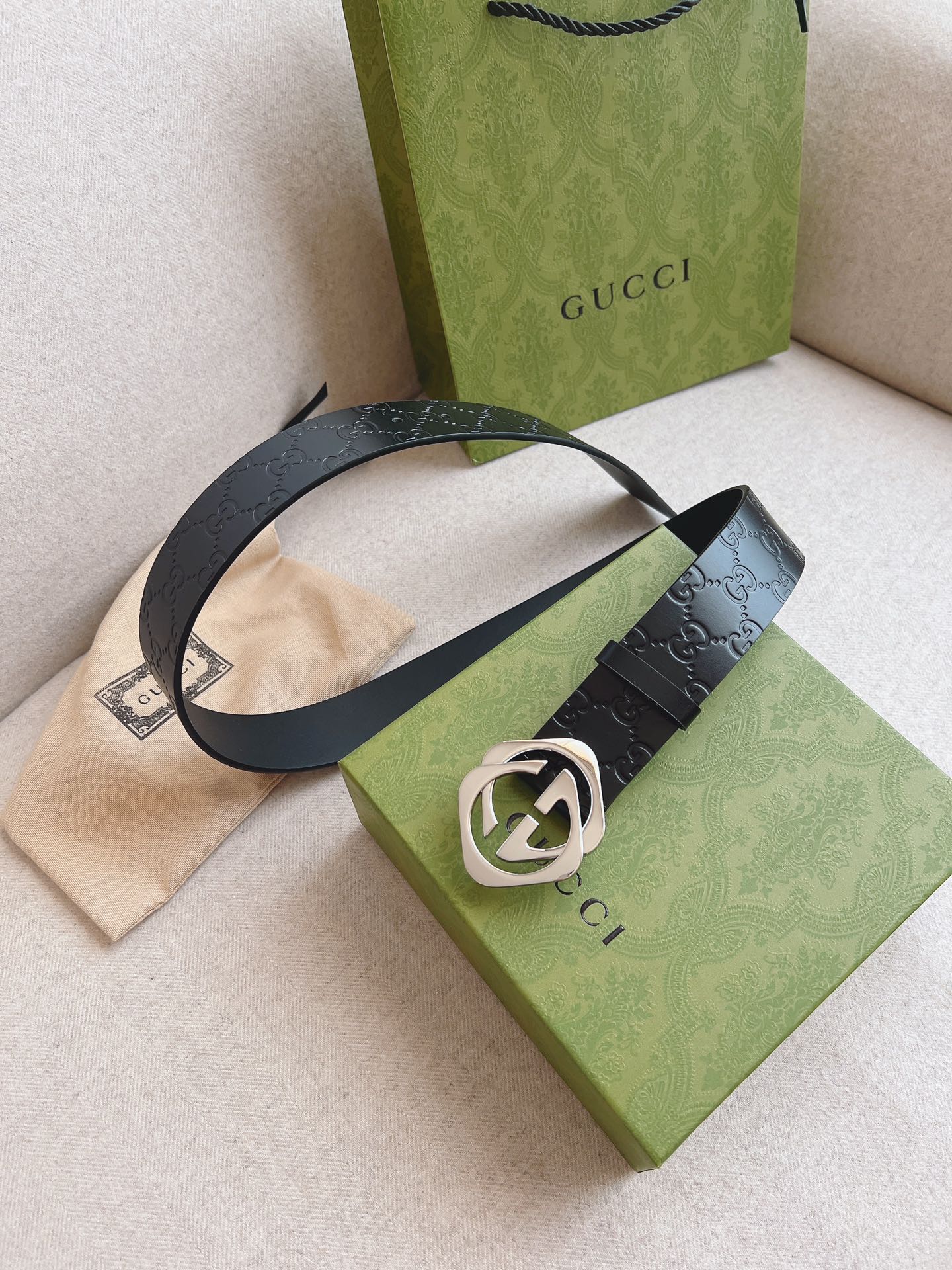 GUCCI.古驰全套包装互扣式双G带