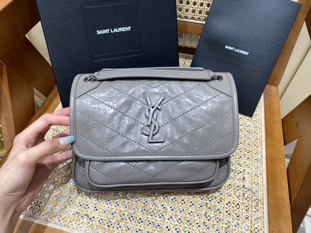 YSL Niki 22CM 邮差包 633151浅灰色